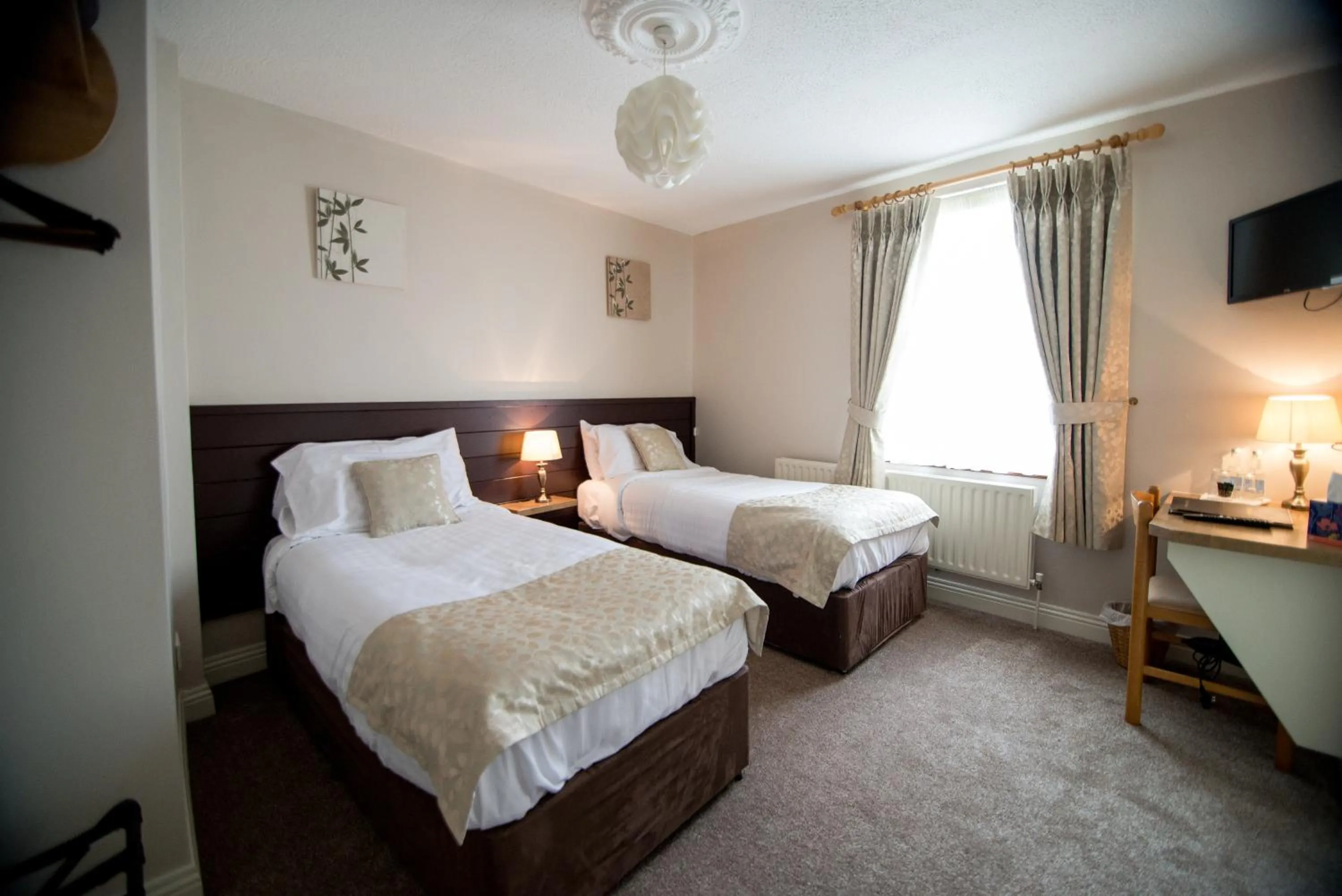 Standard Twin Room in The Ritz House