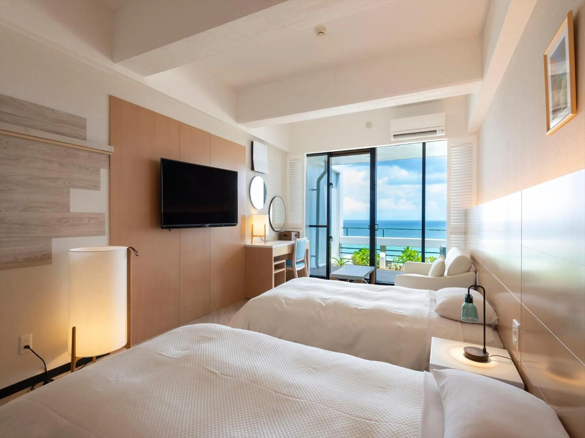 Twin Room with Ocean View in Palace In Moon Beach