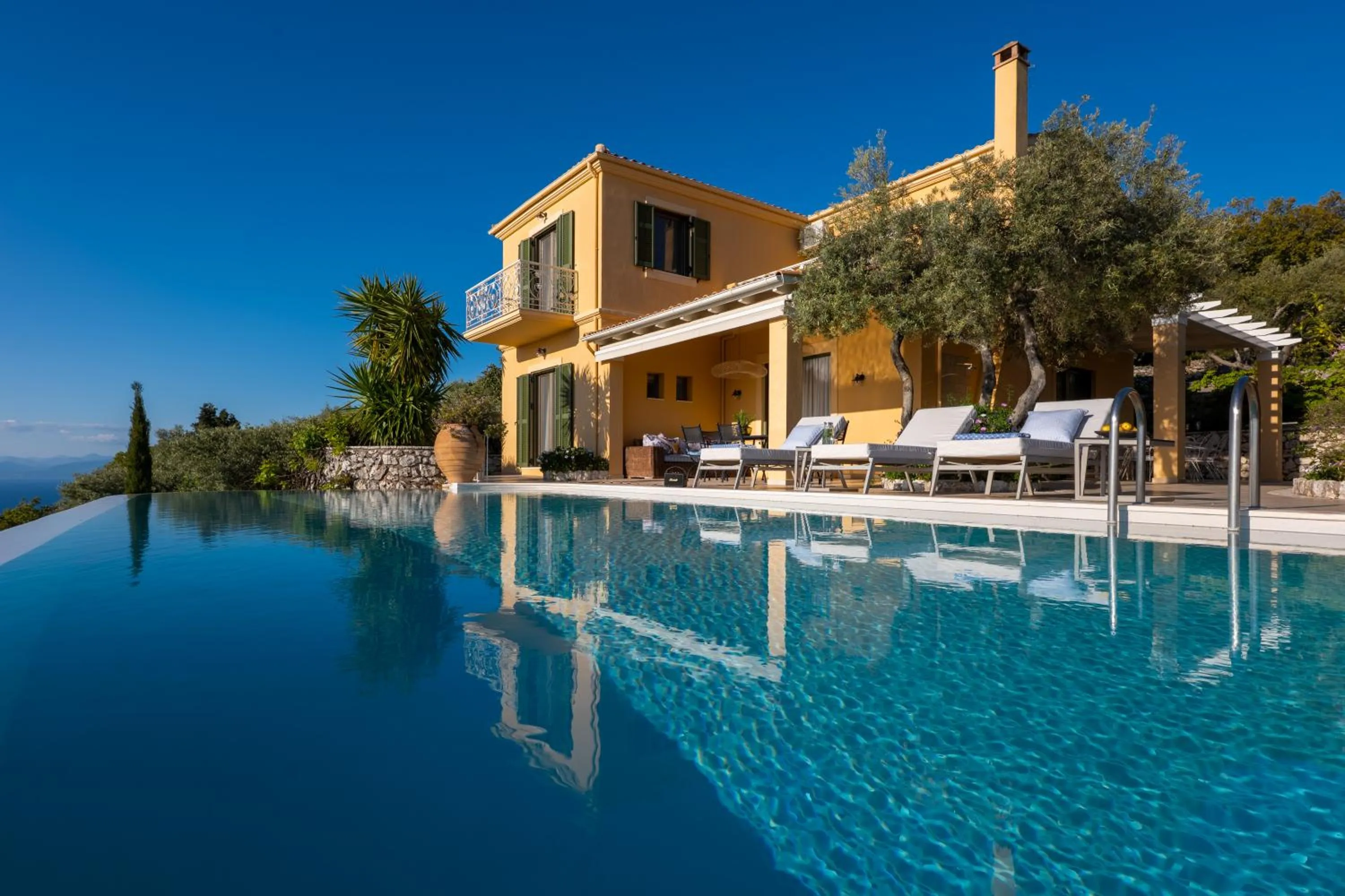 Grand Villa with Private Heated Pool  in Artblue Villas