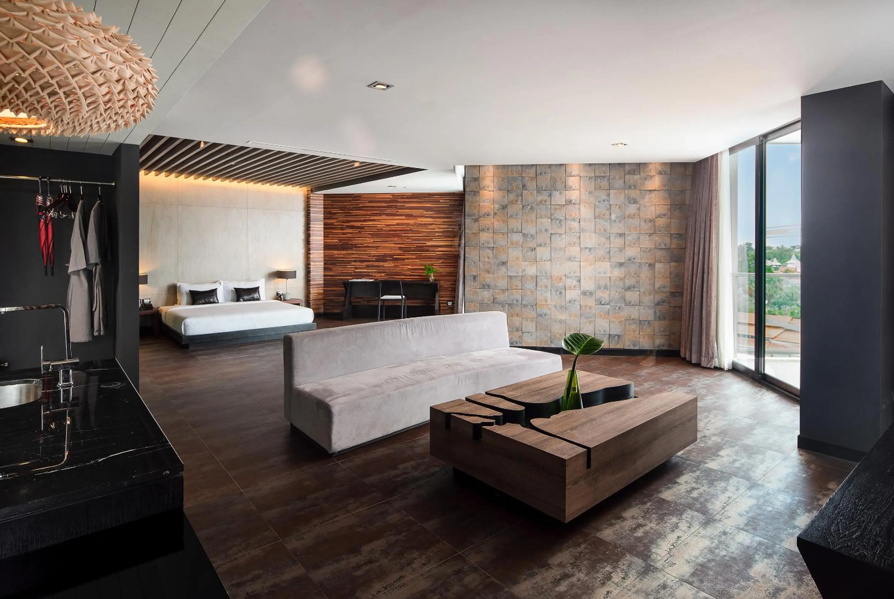 Royal Suite Sea View in TSix5 Quarter