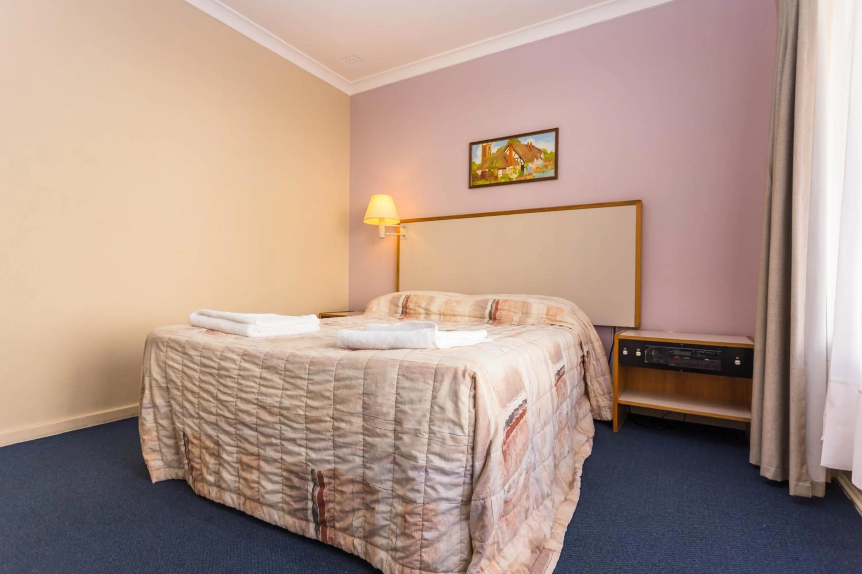 One-Bedroom Apartment in Sleepwell Motel