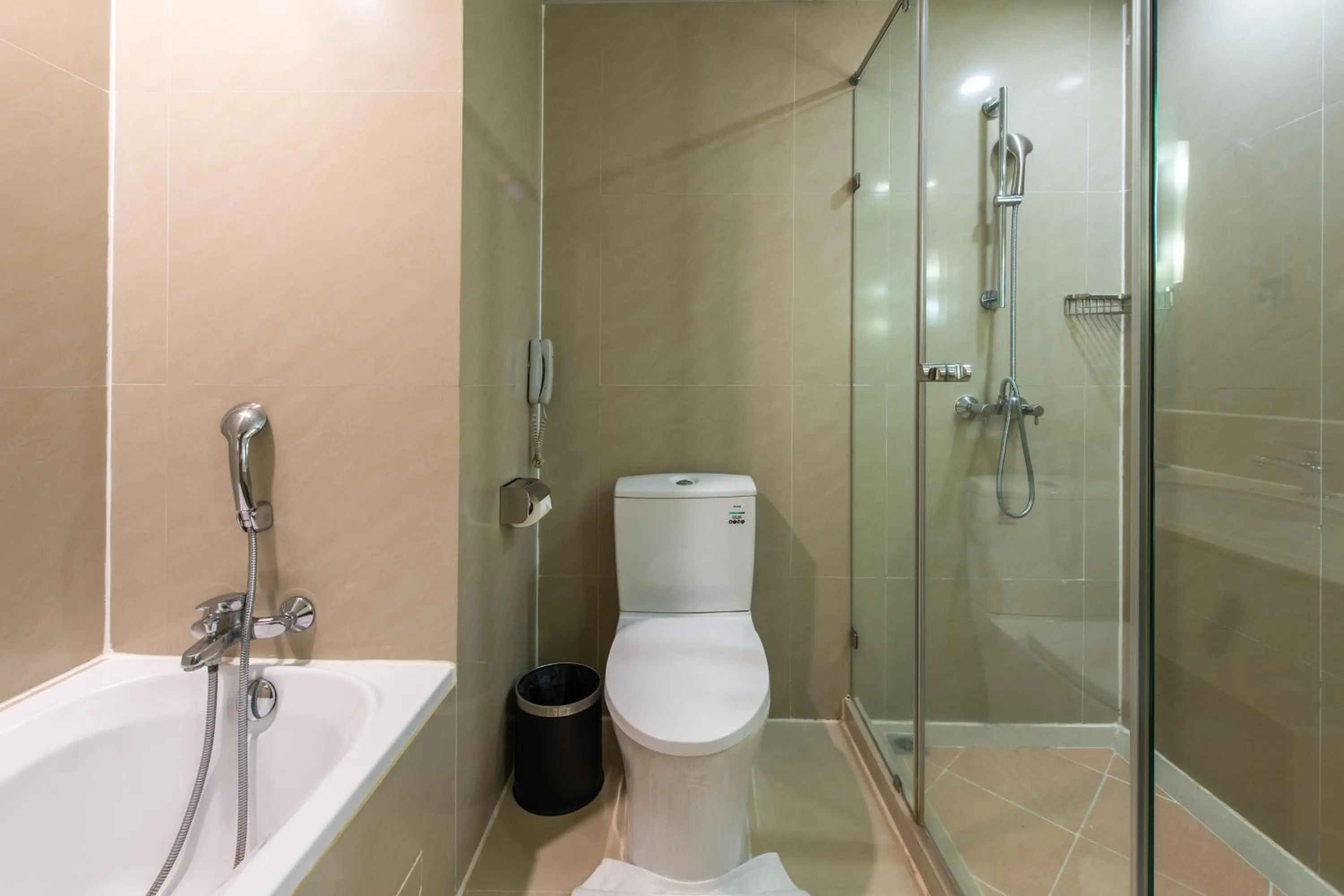 Deluxe in Maple Hotel