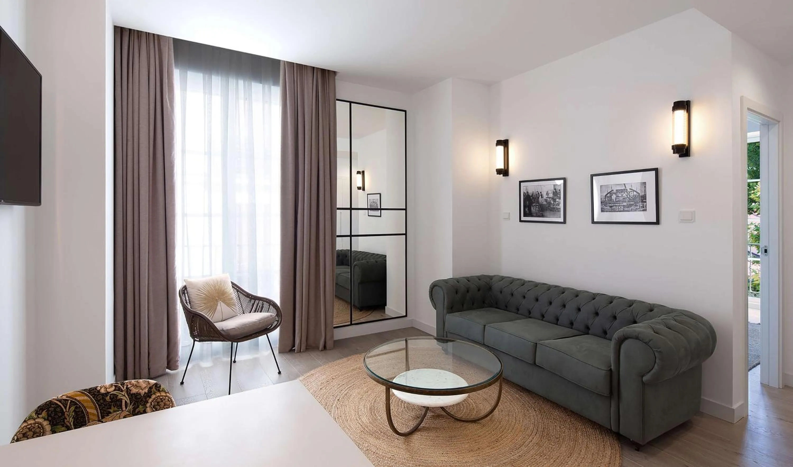 Signature House in Atocha Hotel Madrid, Tapestry Collection by Hilton