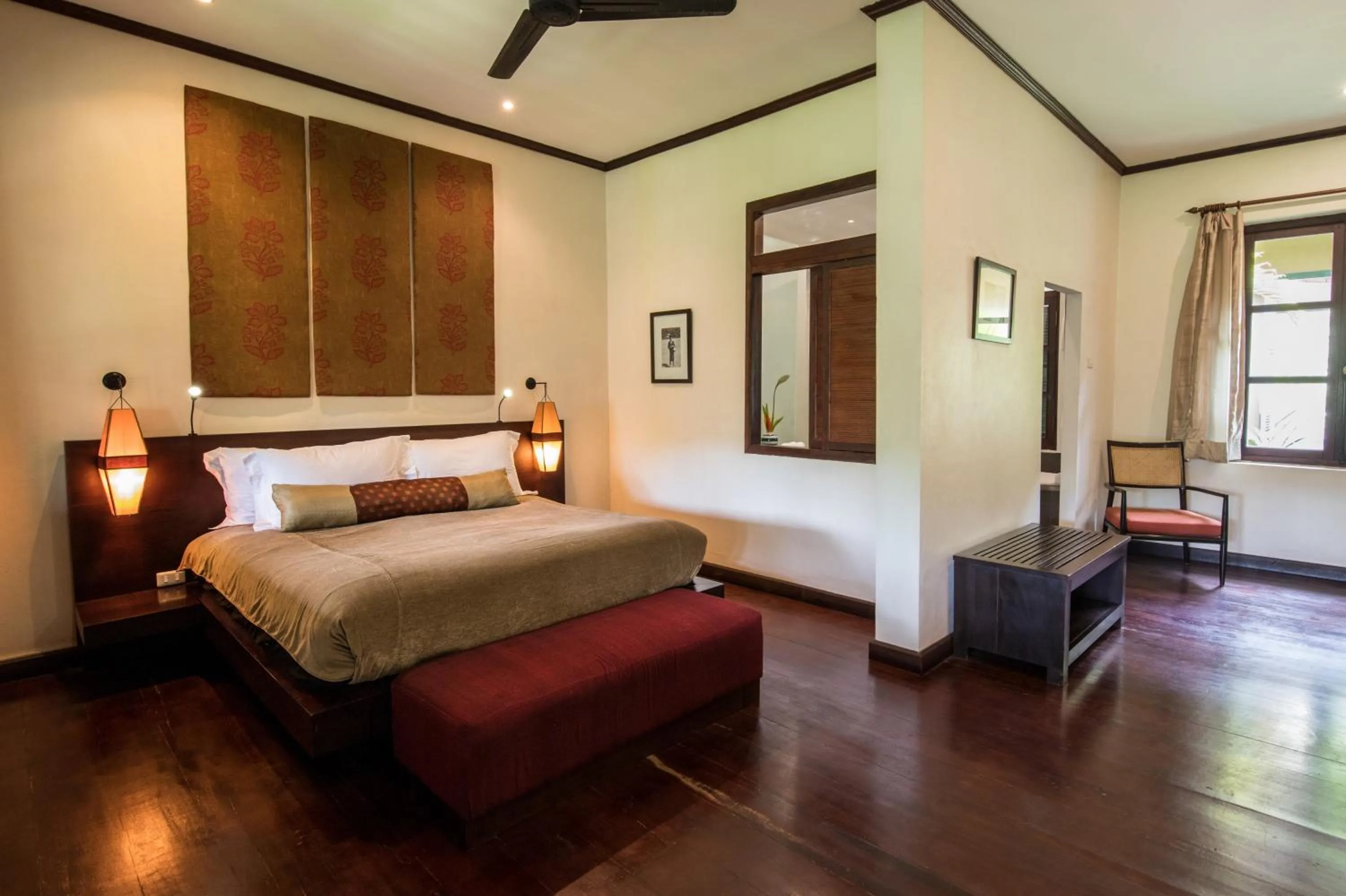 Deluxe Double Room with River View in The Apsara Rive Droite