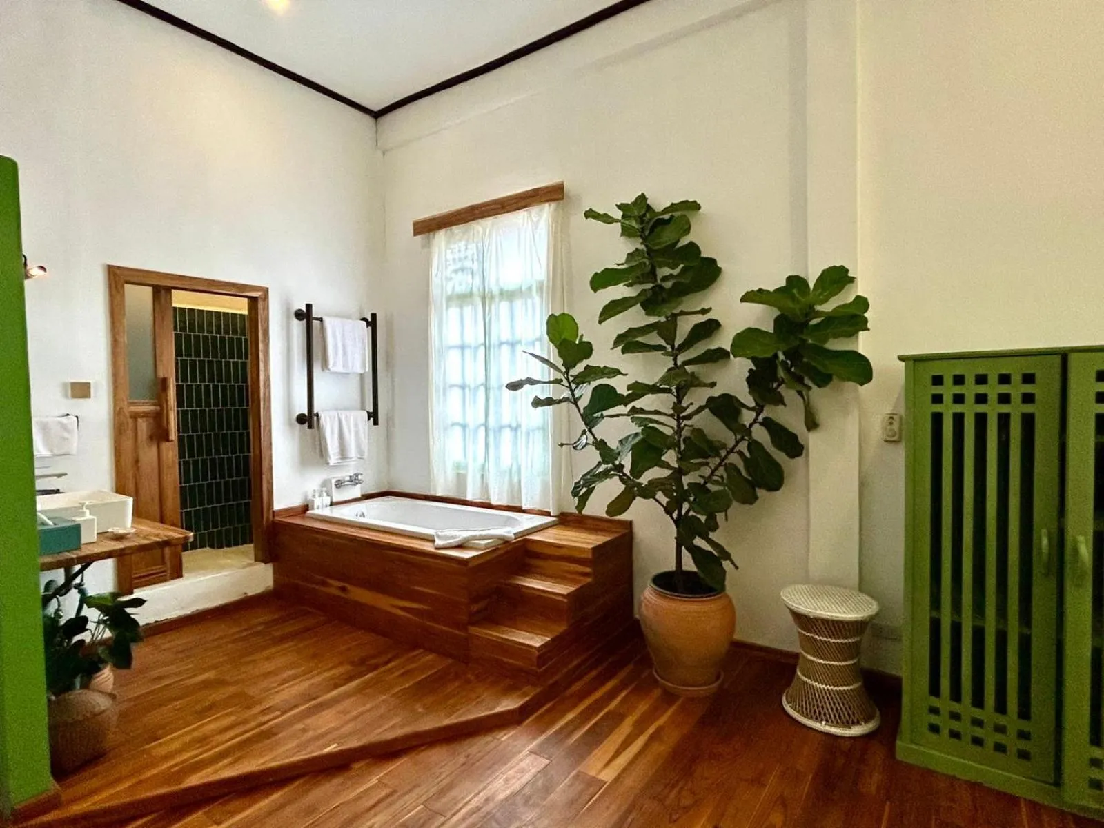 Superior Double Room with River View - Top Floor in The Apsara