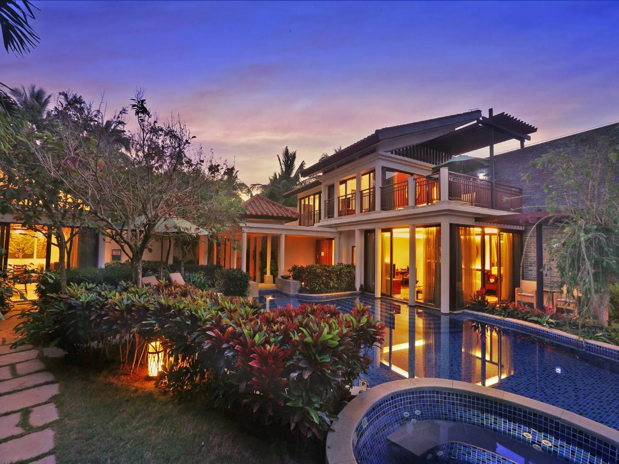 Luhuitou Two-Bedroom Pool Villa  in Banyan Tree Sanya