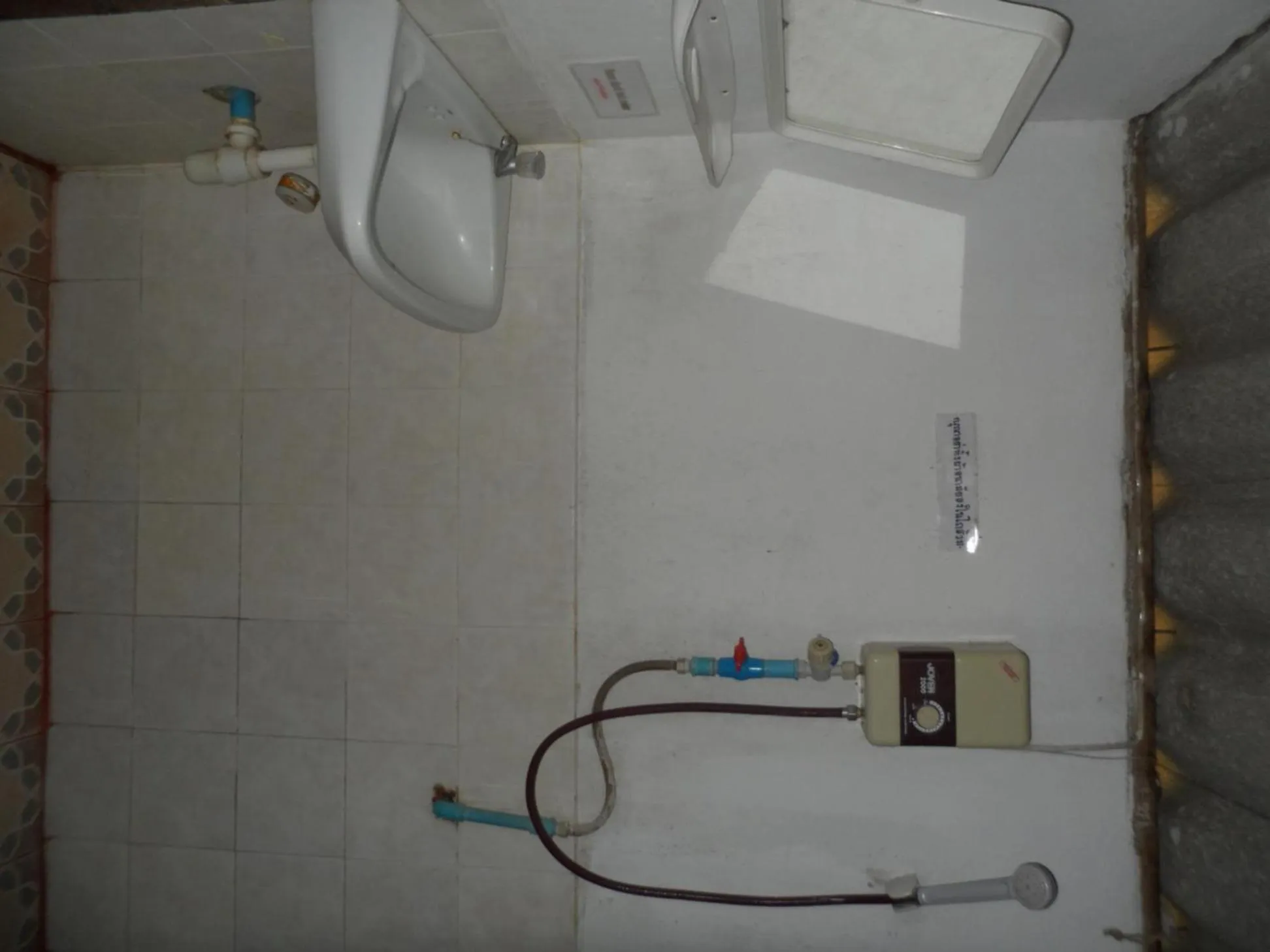 Bathroom in Rainbow House Pai
