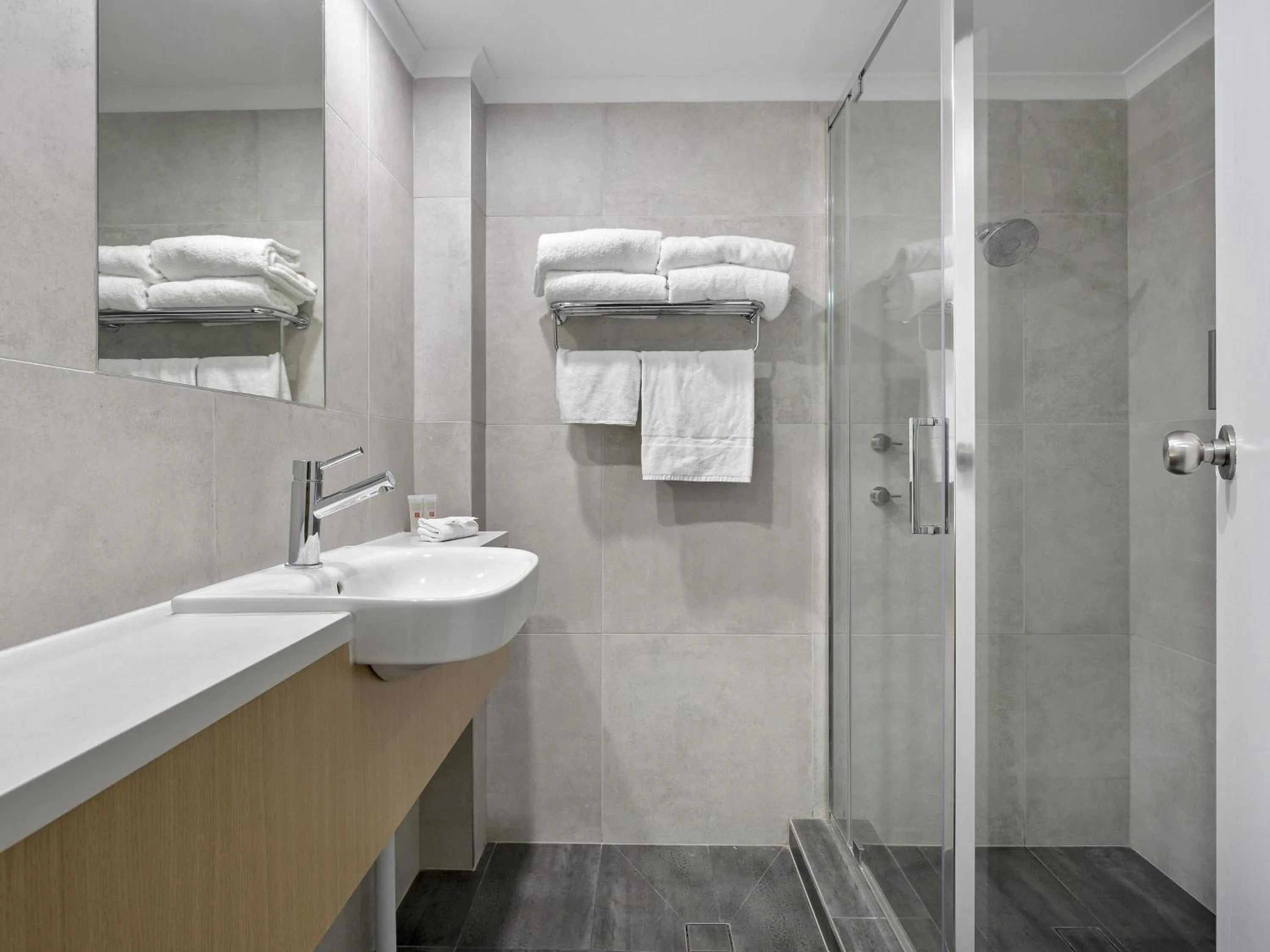 Family Room in ibis Styles Canberra Eagle Hawk