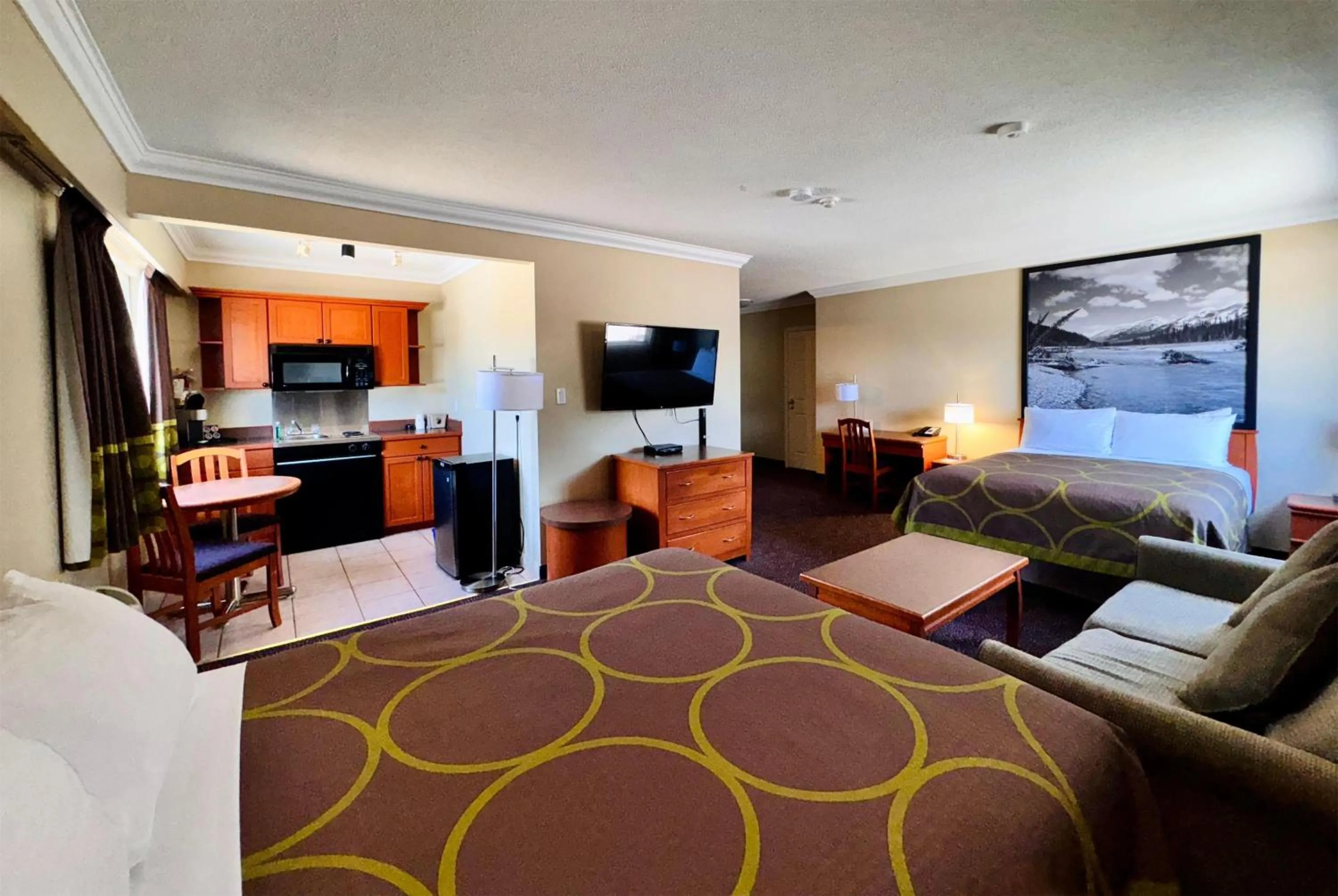 Efficiency Room with Two Queen Beds in Super 8 by Wyndham Castlegar BC