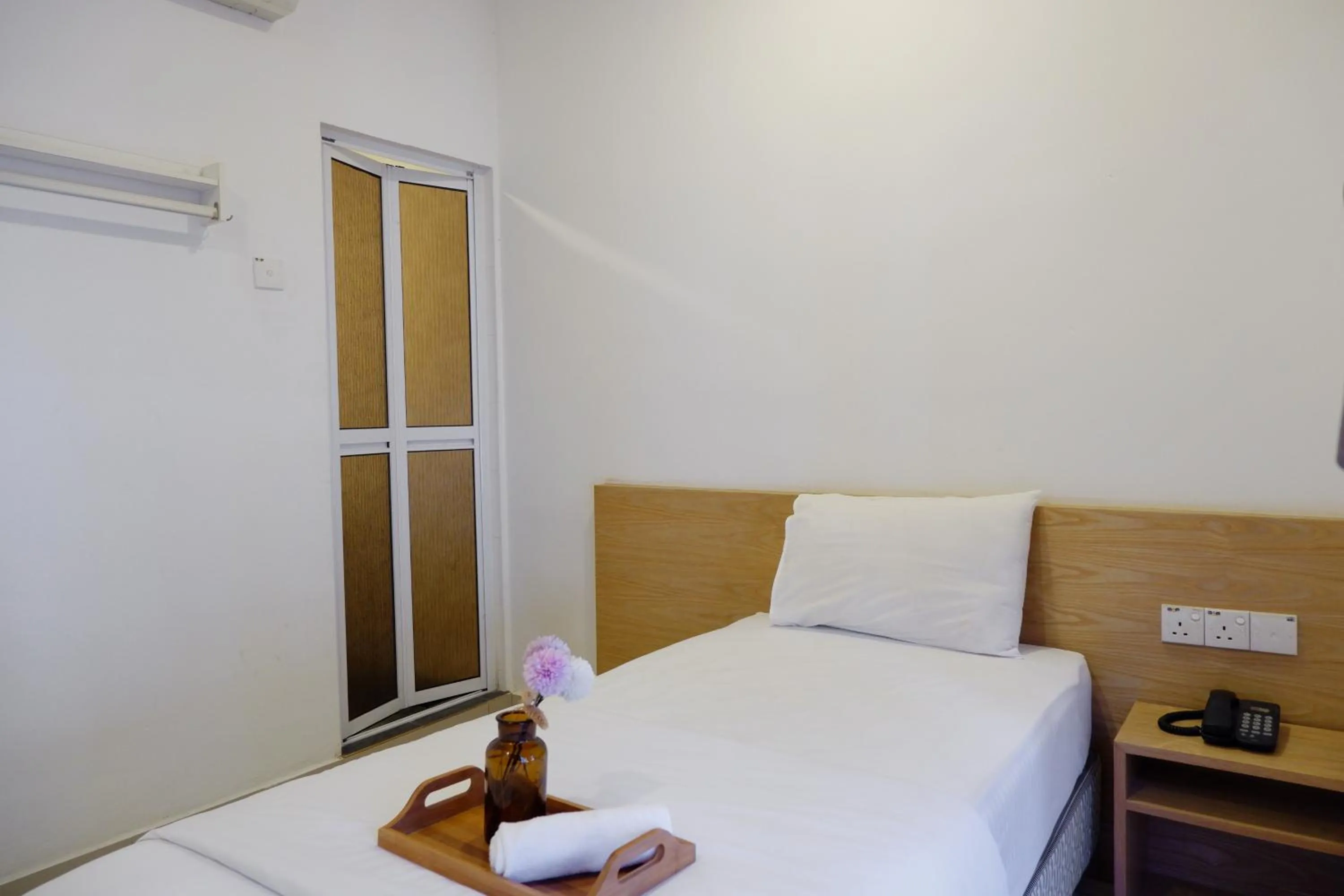 Standard Single Room in Iris Hotel