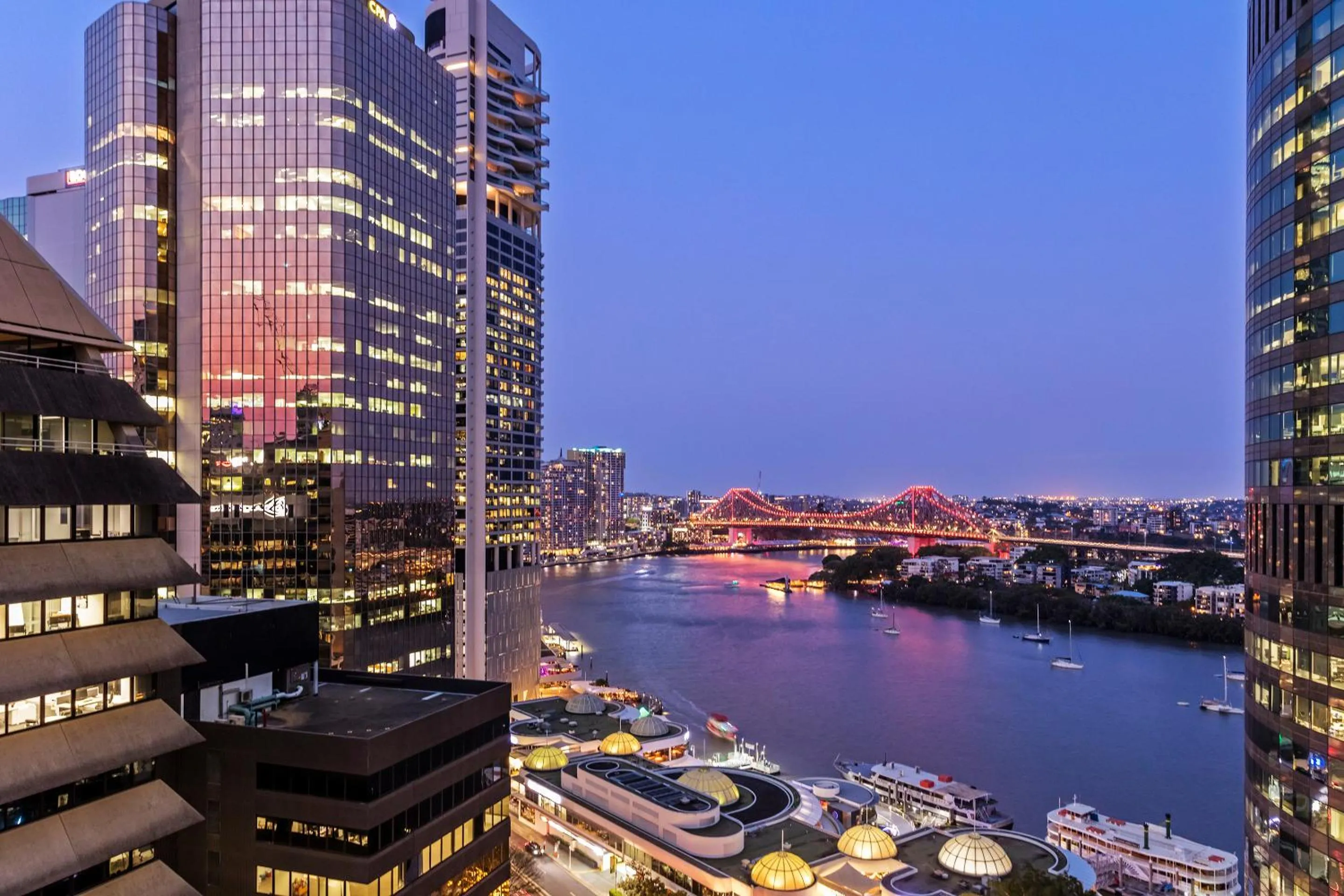 Two-Bedroom Apartment with Bridge View in Oaks Brisbane on Felix Suites