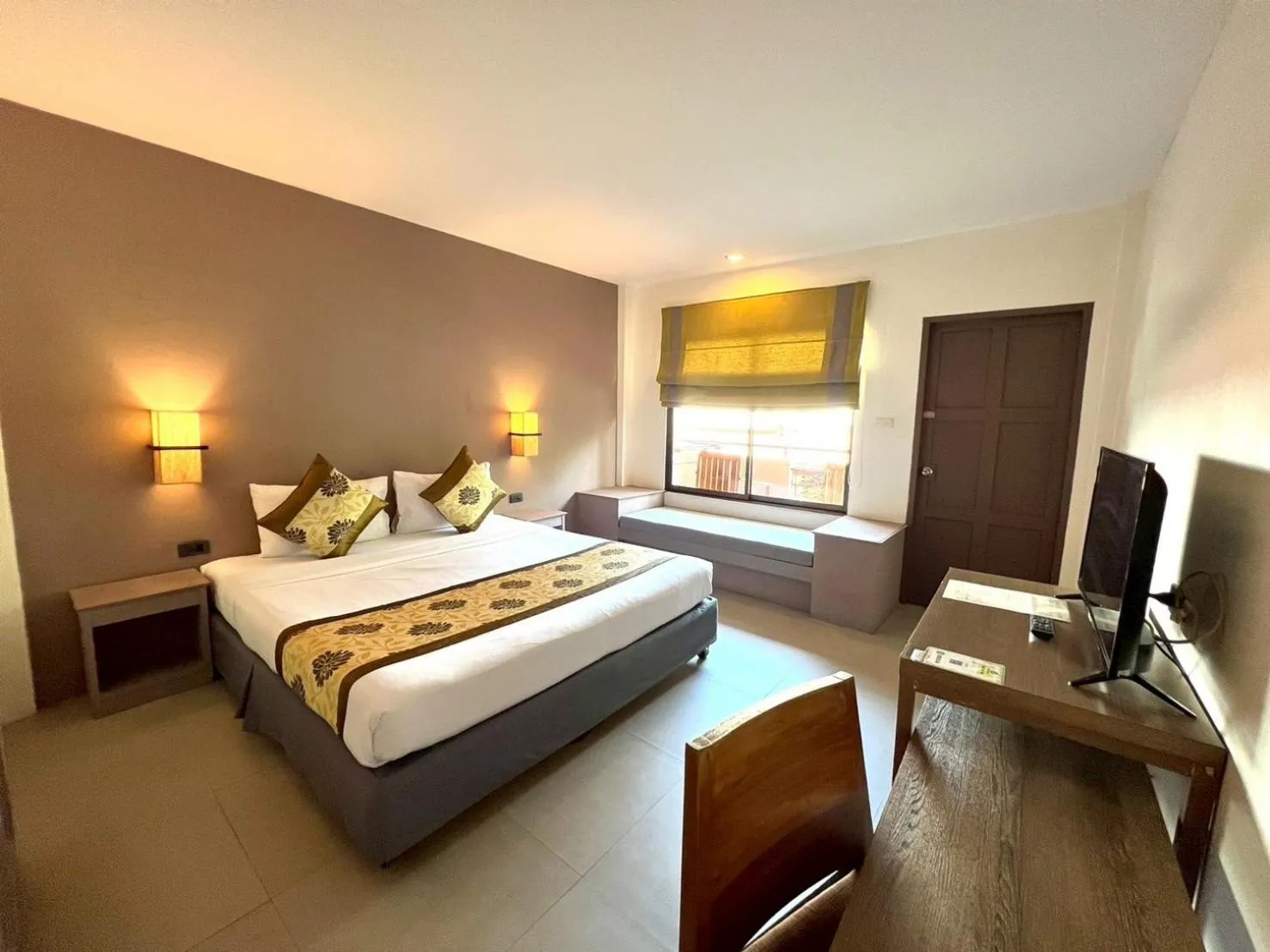 Deluxe Double or Twin Room in The Viridian Resort Patong