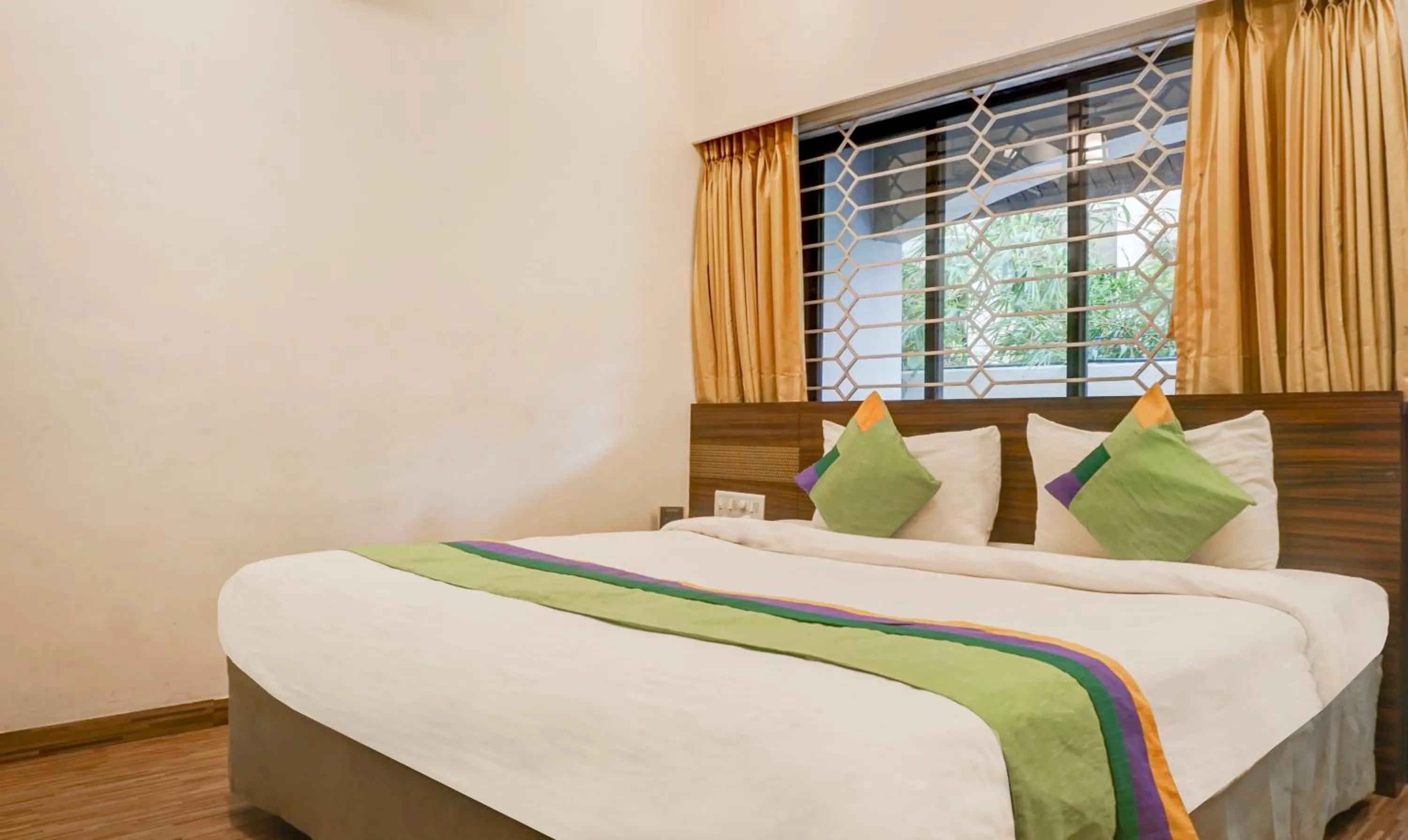 Standard Double Room - single occupancy in Treebo Five Elements, Lonavala