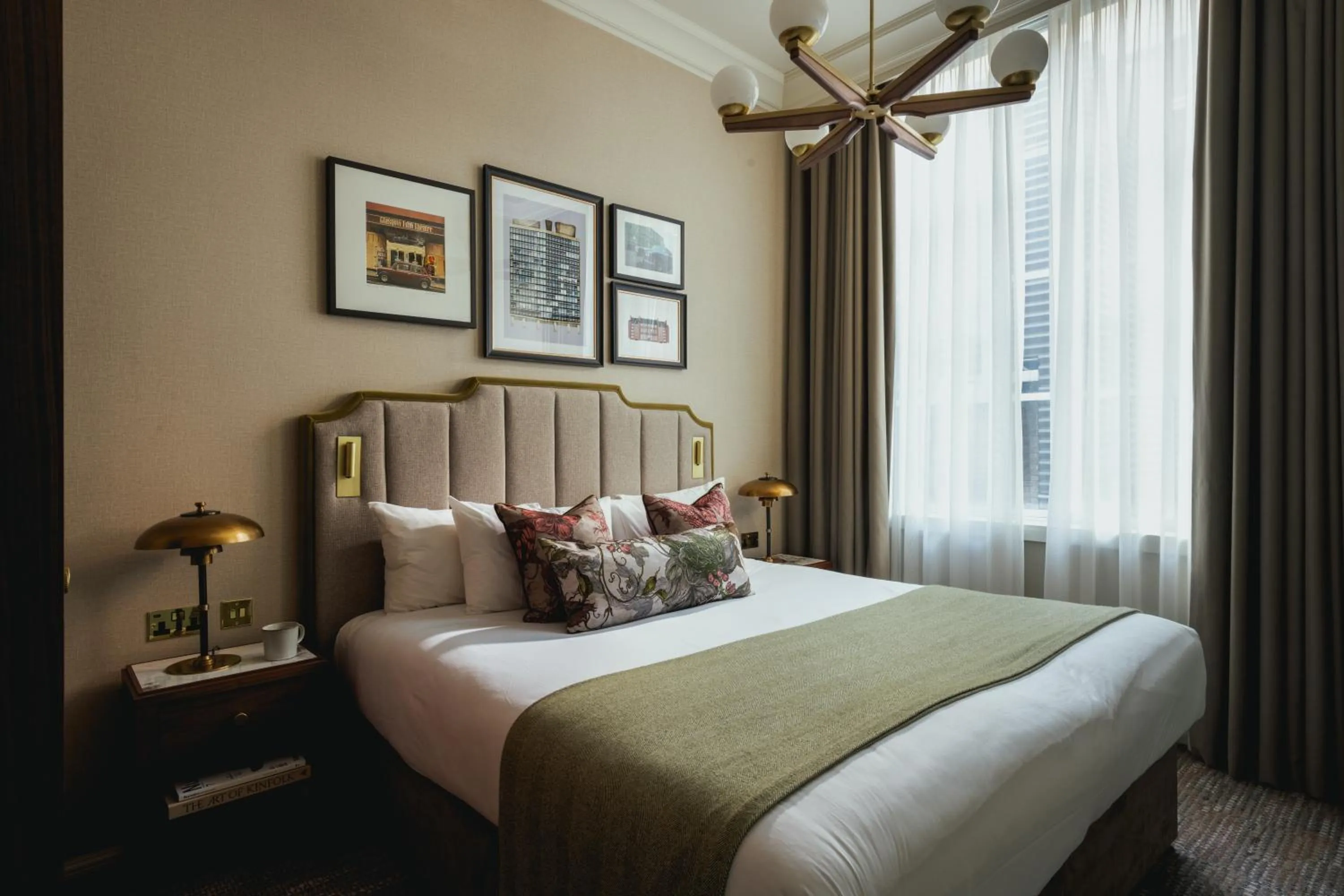 One-Bedroom Apartment in Native Glasgow