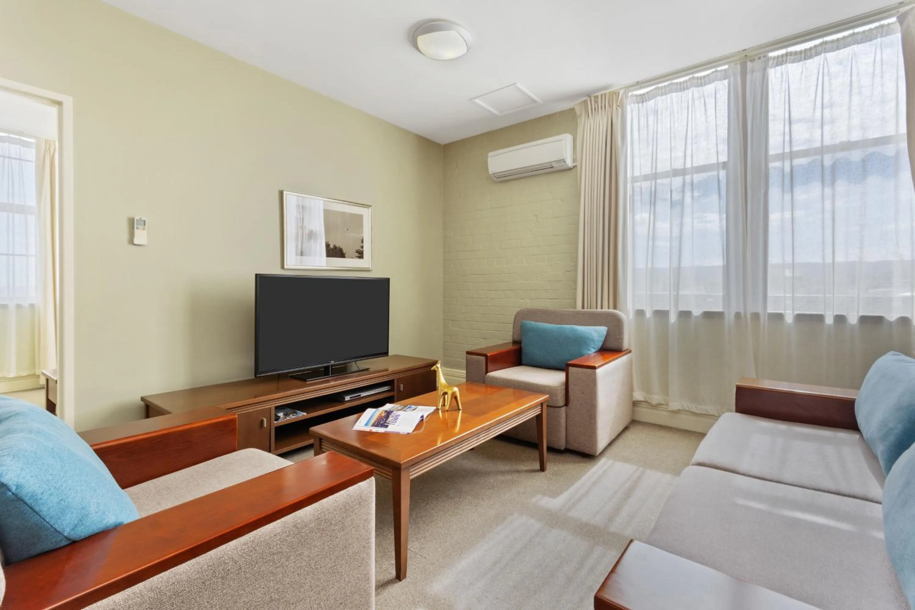 Two-Bedroom Apartment in Launceston Central Apartment Hotel Official