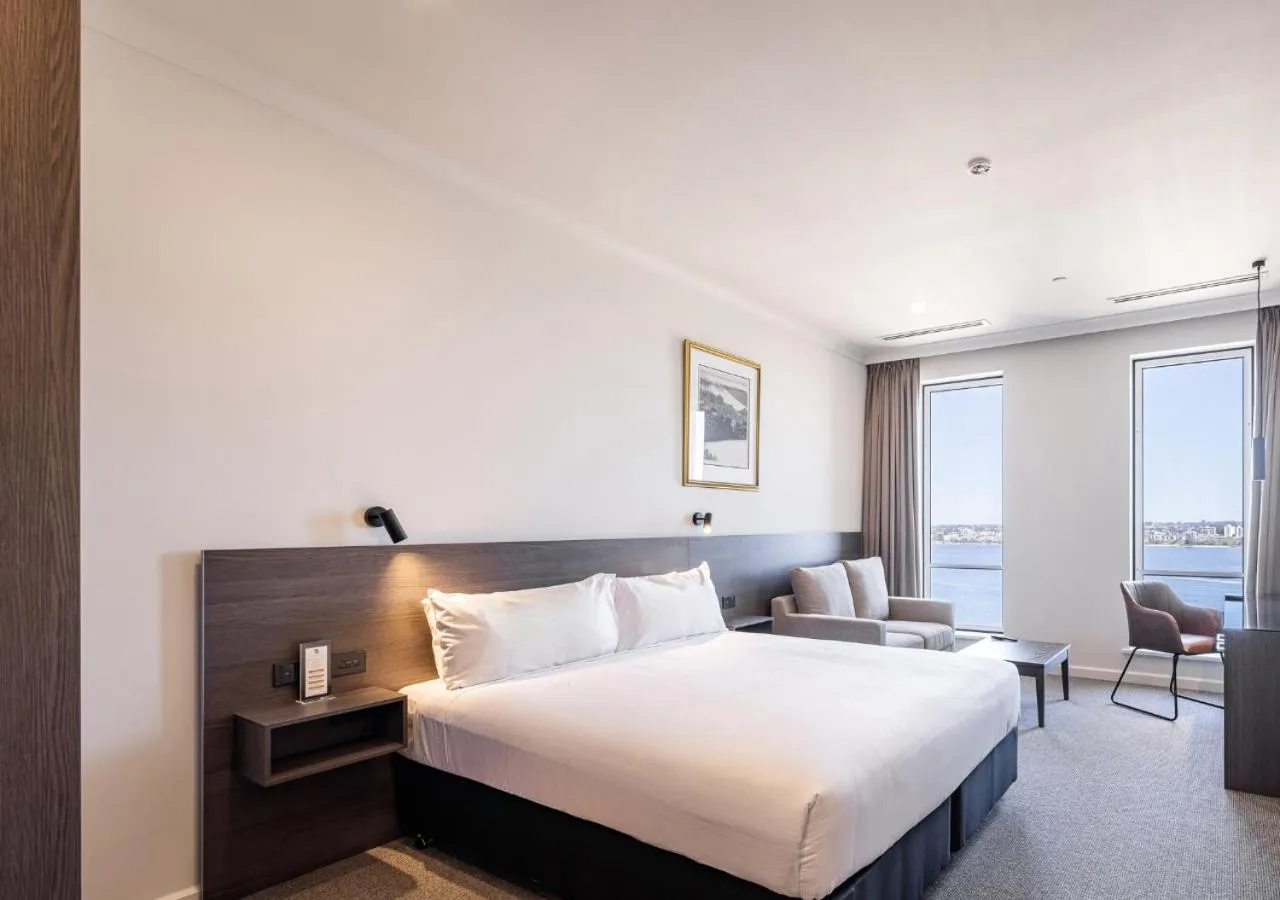 Deluxe King Room with River View in Duxton Hotel Perth