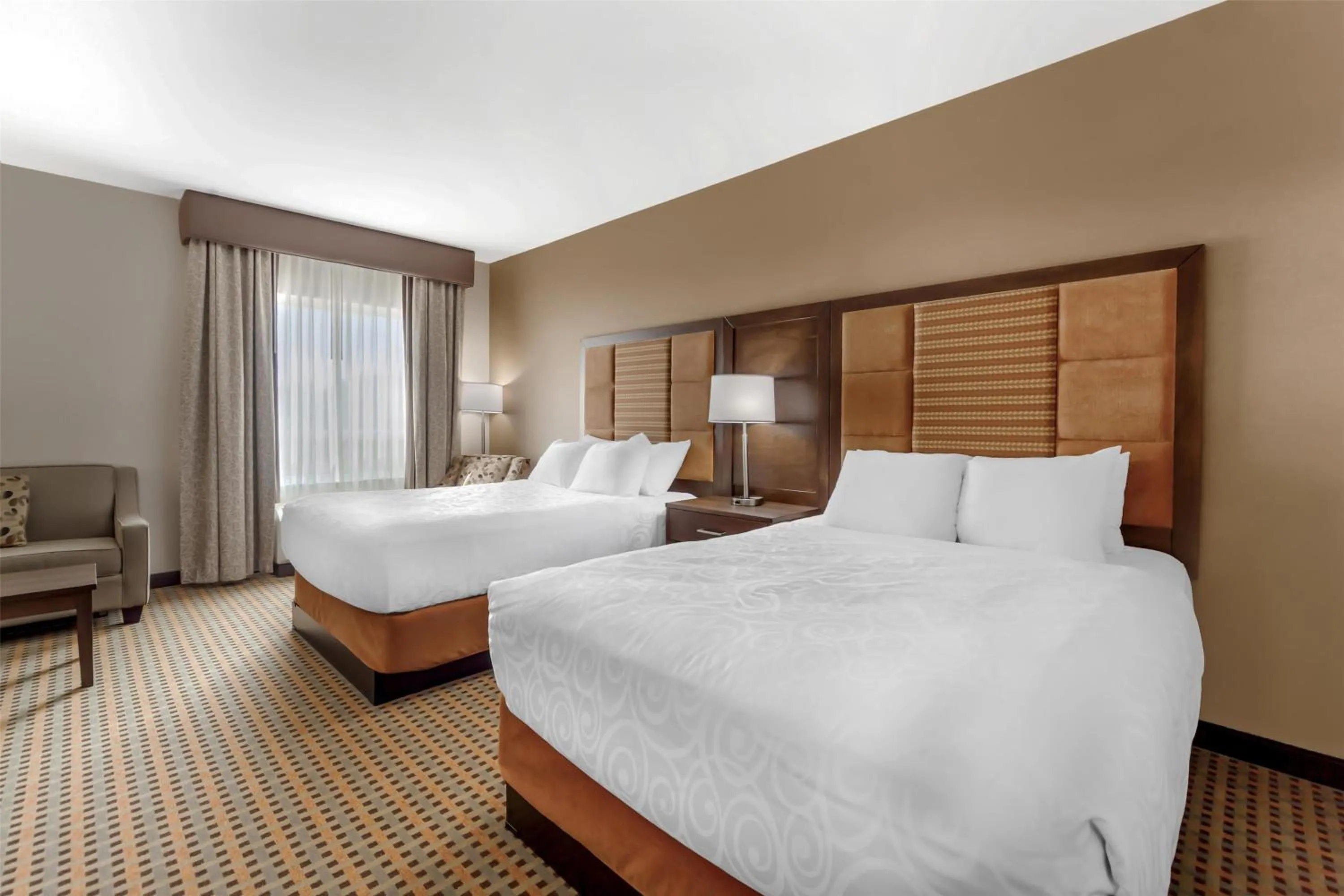 Queen Suite with Two Queen Beds in Best Western Plus Hinton Inn & Suites