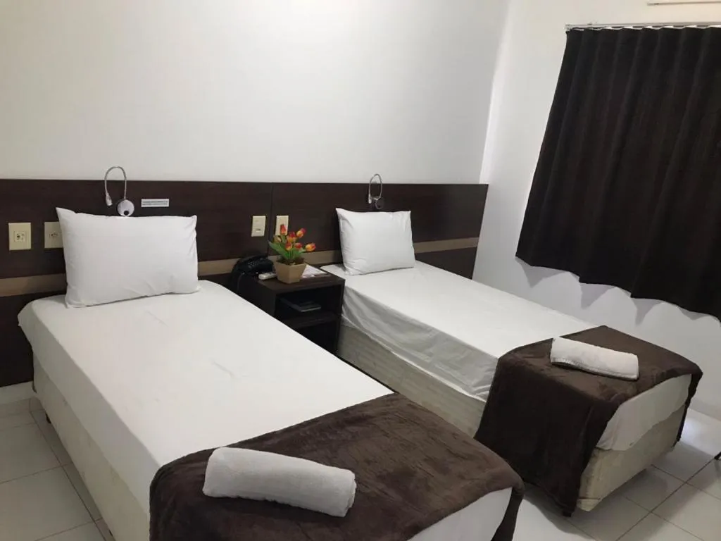 Standard Twin Room in Executive Hotel MT