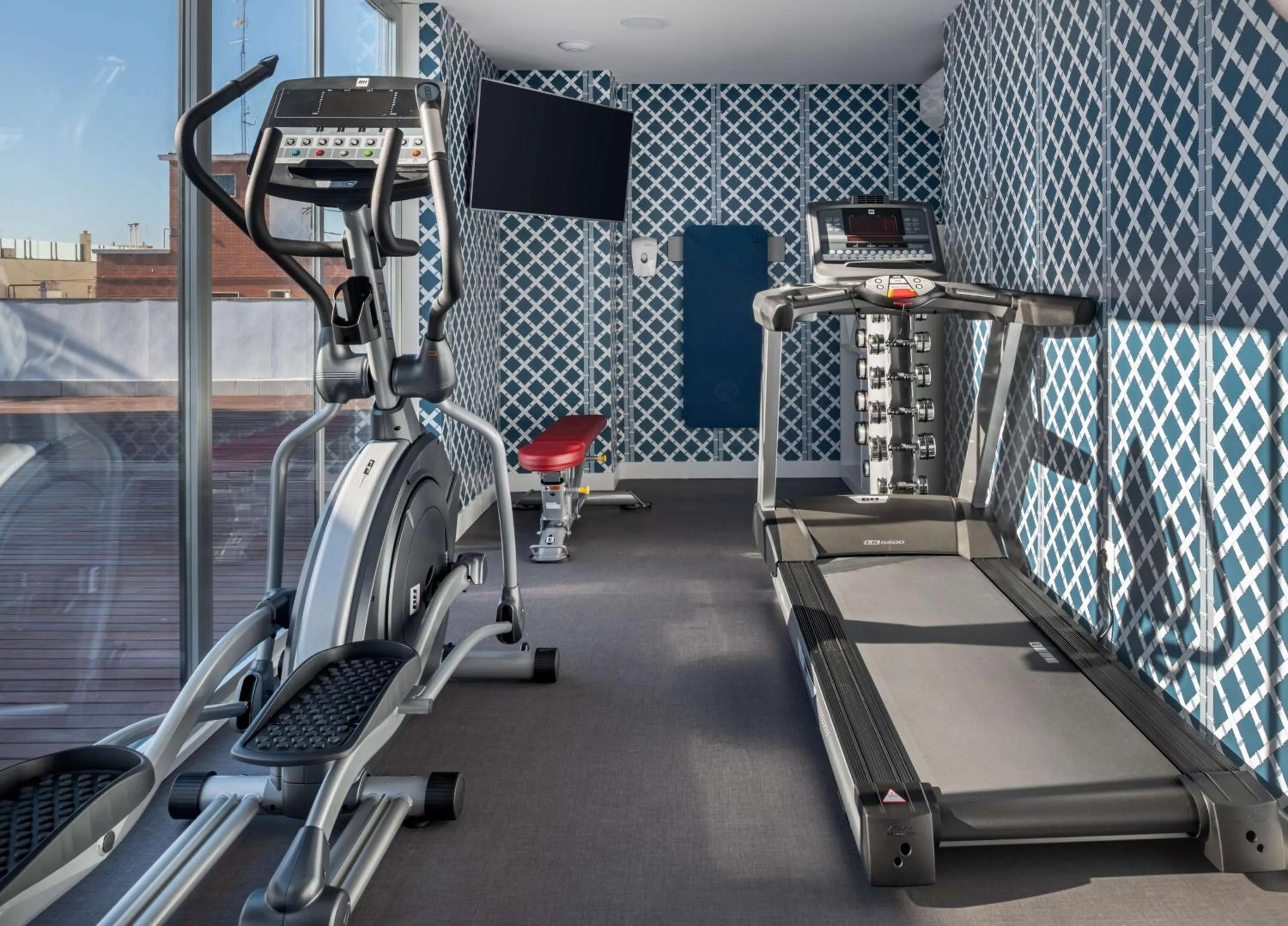 Fitness centre/facilities in NH Collection Colón Valencia