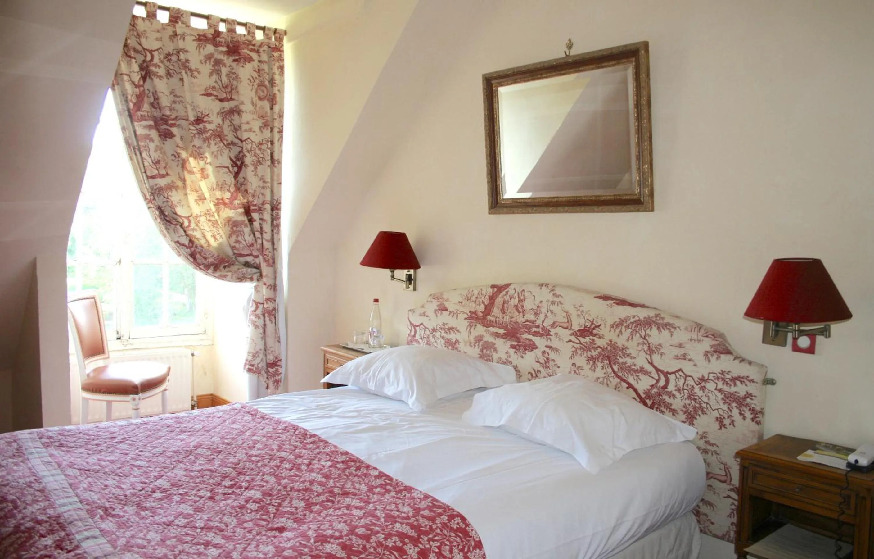 Classic Double Room in Château d'Ermenonville