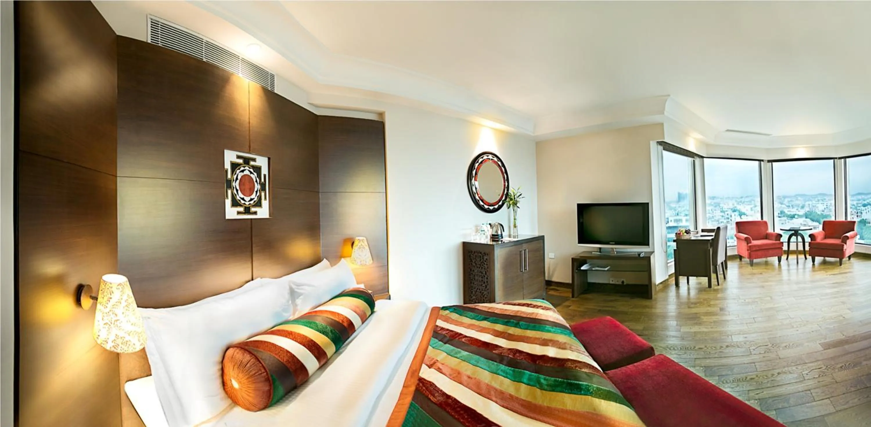 Executive Suite - single occupancy - 10% Discount on F&B SPA & Laundry in The Lalit Jaipur