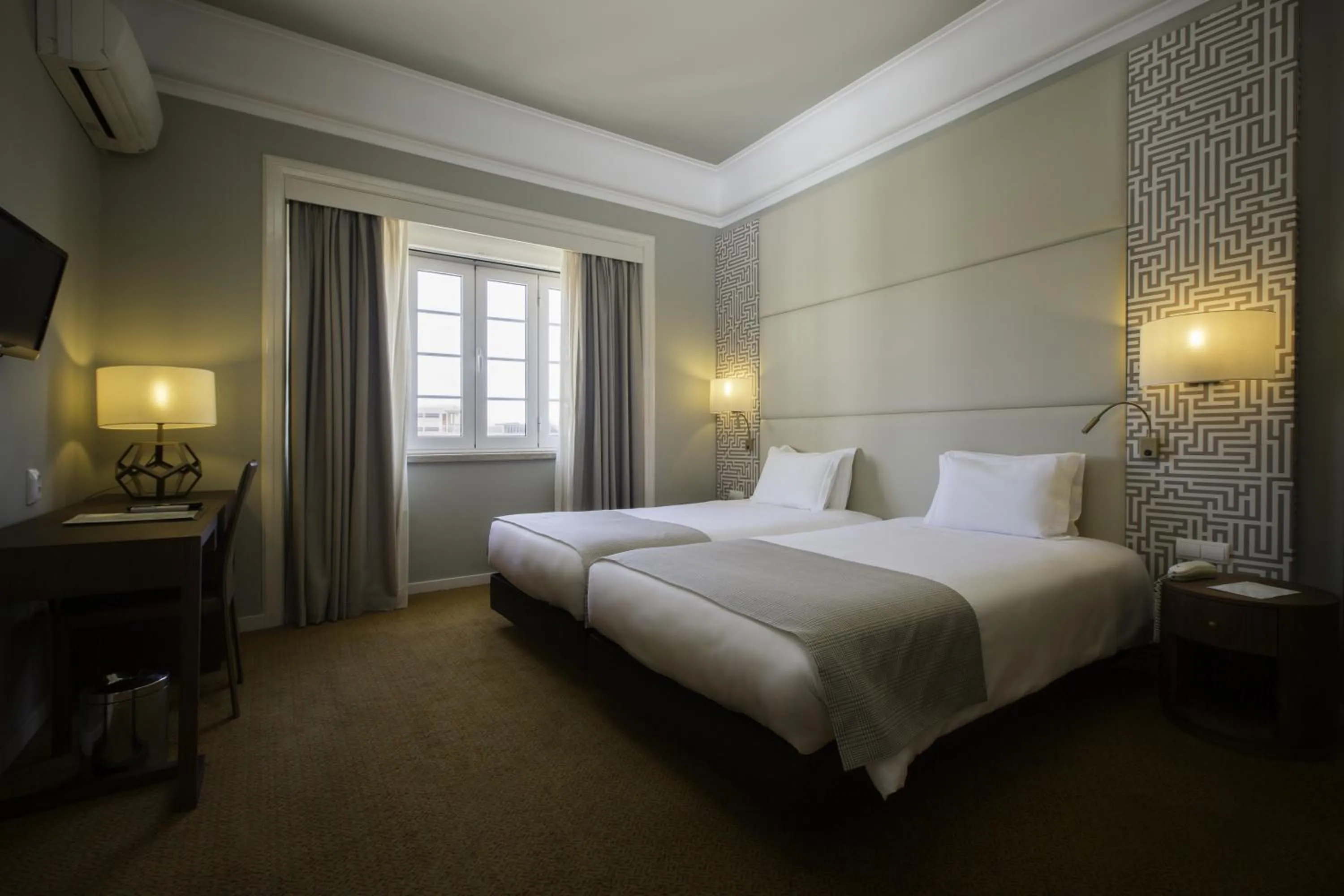 Double or Twin Room in Hotel Miraparque