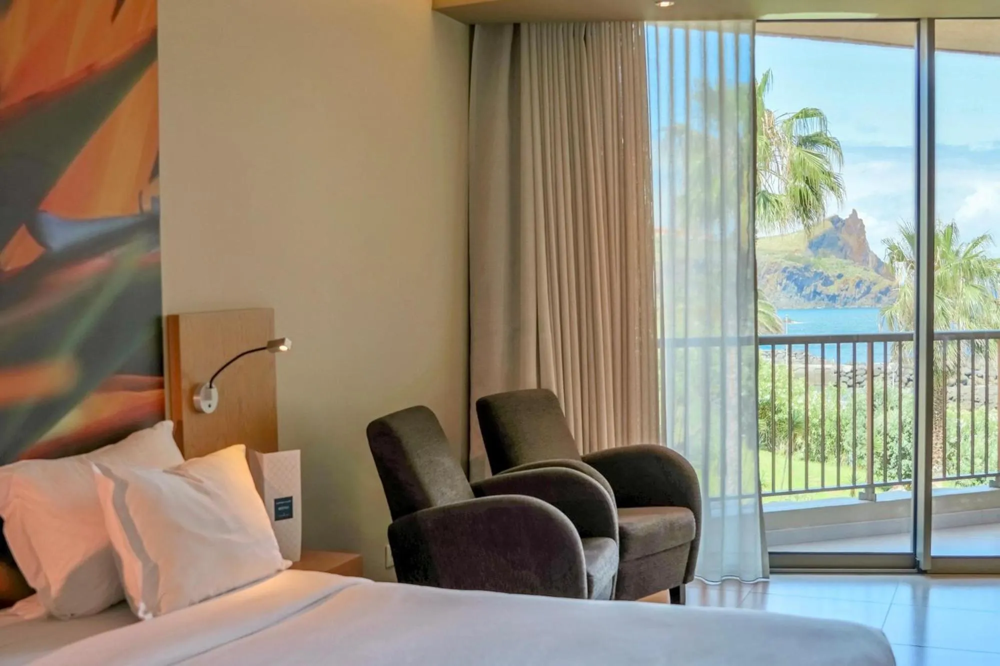 Twin Room with Sea View - single occupancy in The Views Oasis