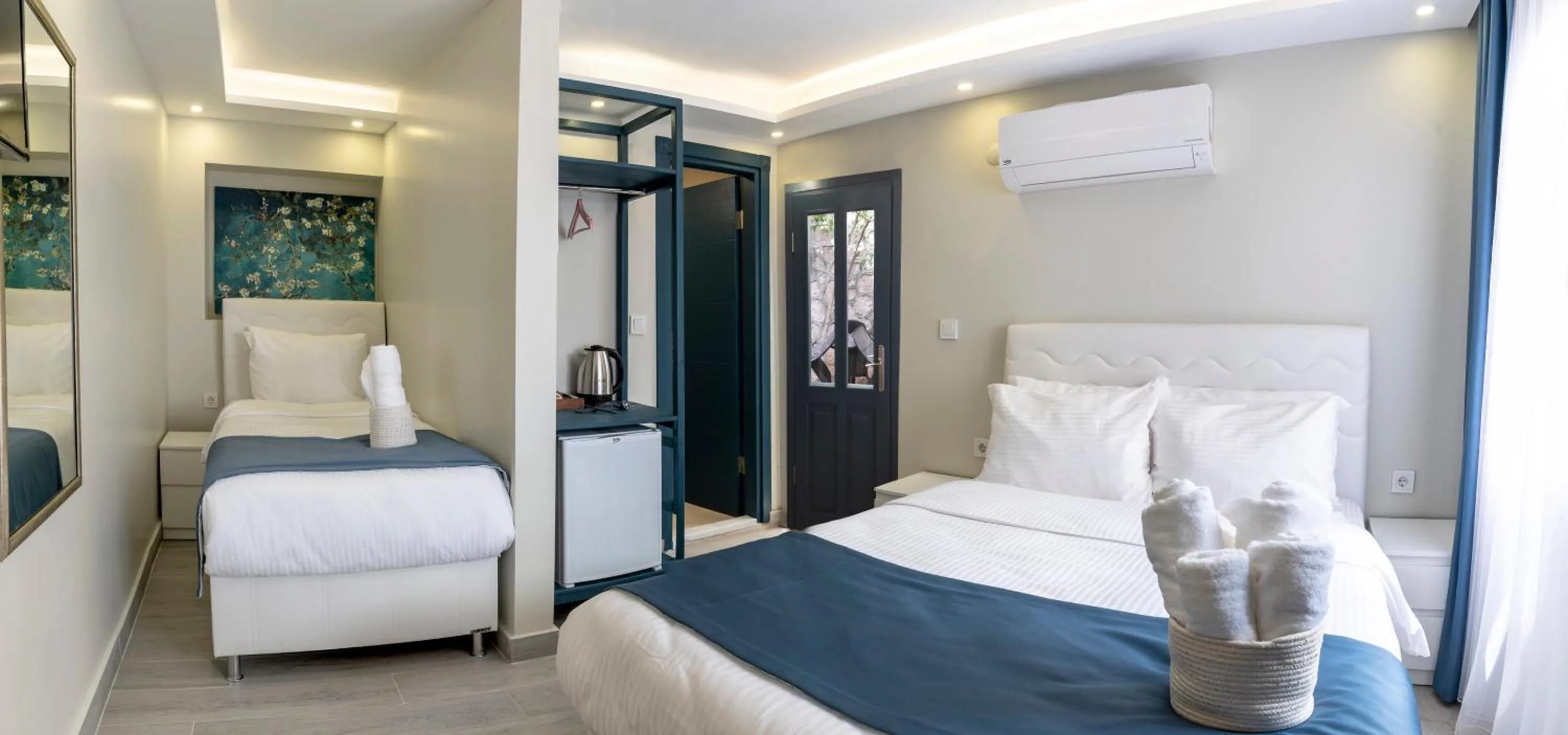 Triple Room with Garden View in Cunda Villa Anka