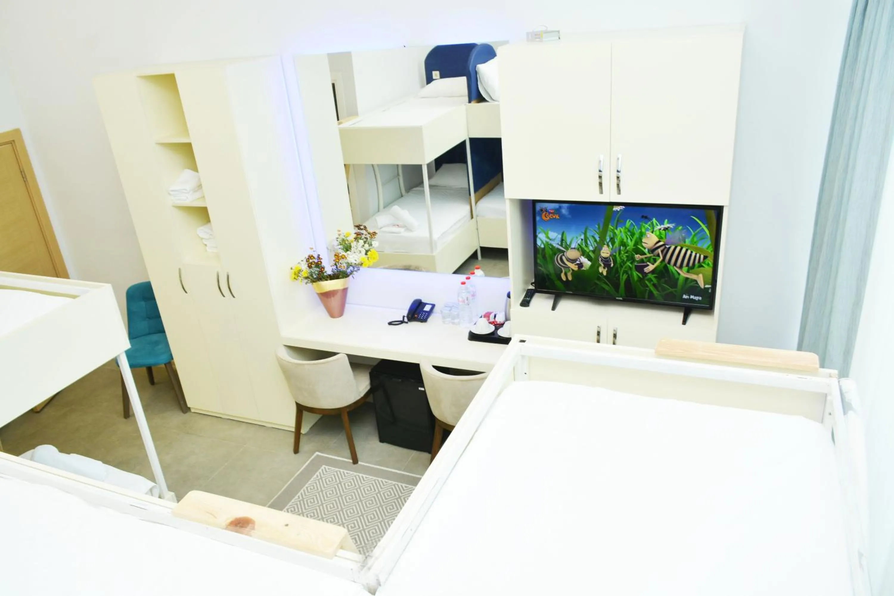 6-Bed Mixed Dormitory Room in Nar Palace