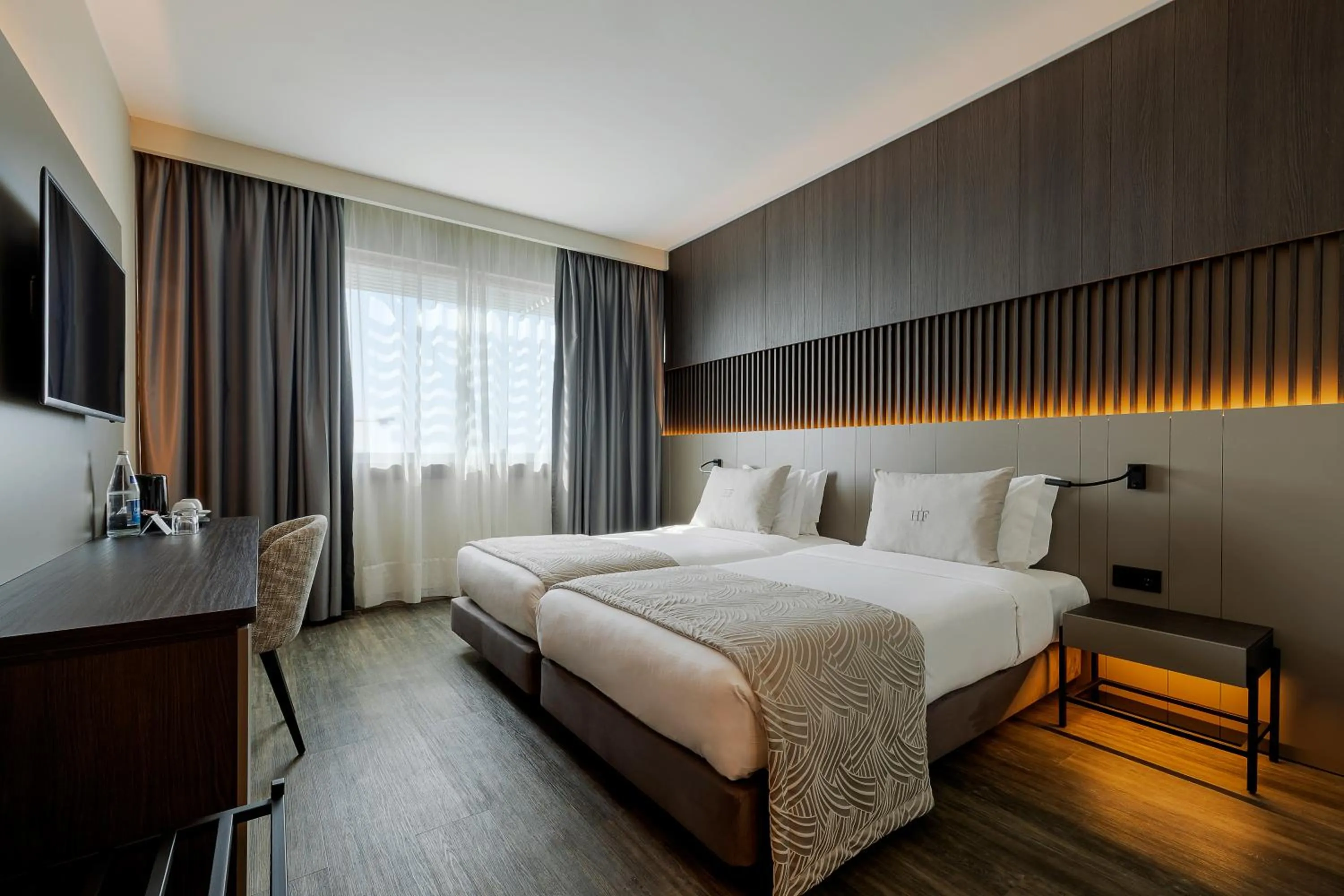 Deluxe Twin Room in HF Ipanema Porto