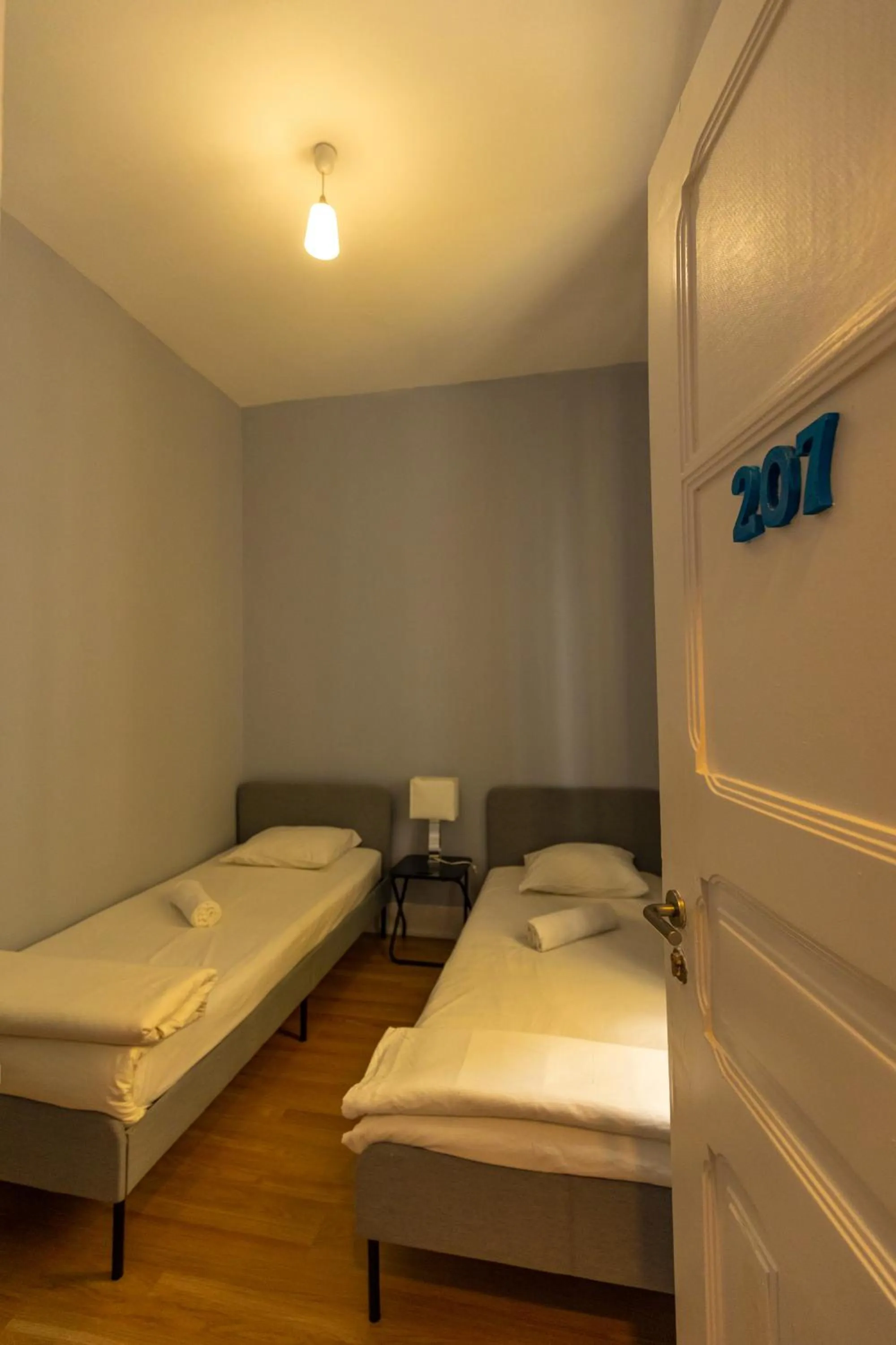 Twin Room with Shared Bathroom - single occupancy in The Delight Hostel