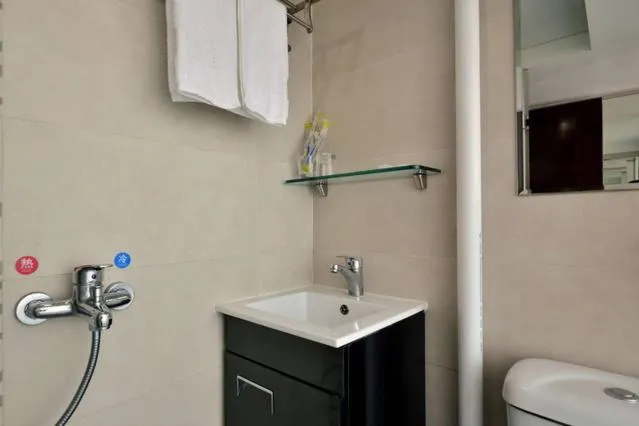 Standard Double Room in B&B Mongkok Hotel