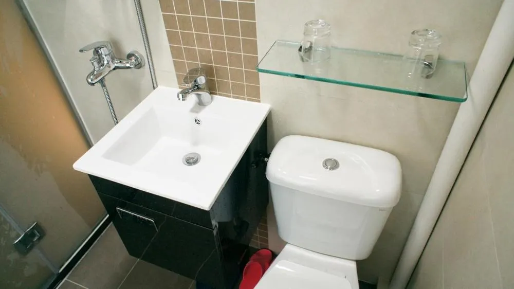 Standard Single Room with Shared Bathroom (No Window) in B&B Mongkok Hotel