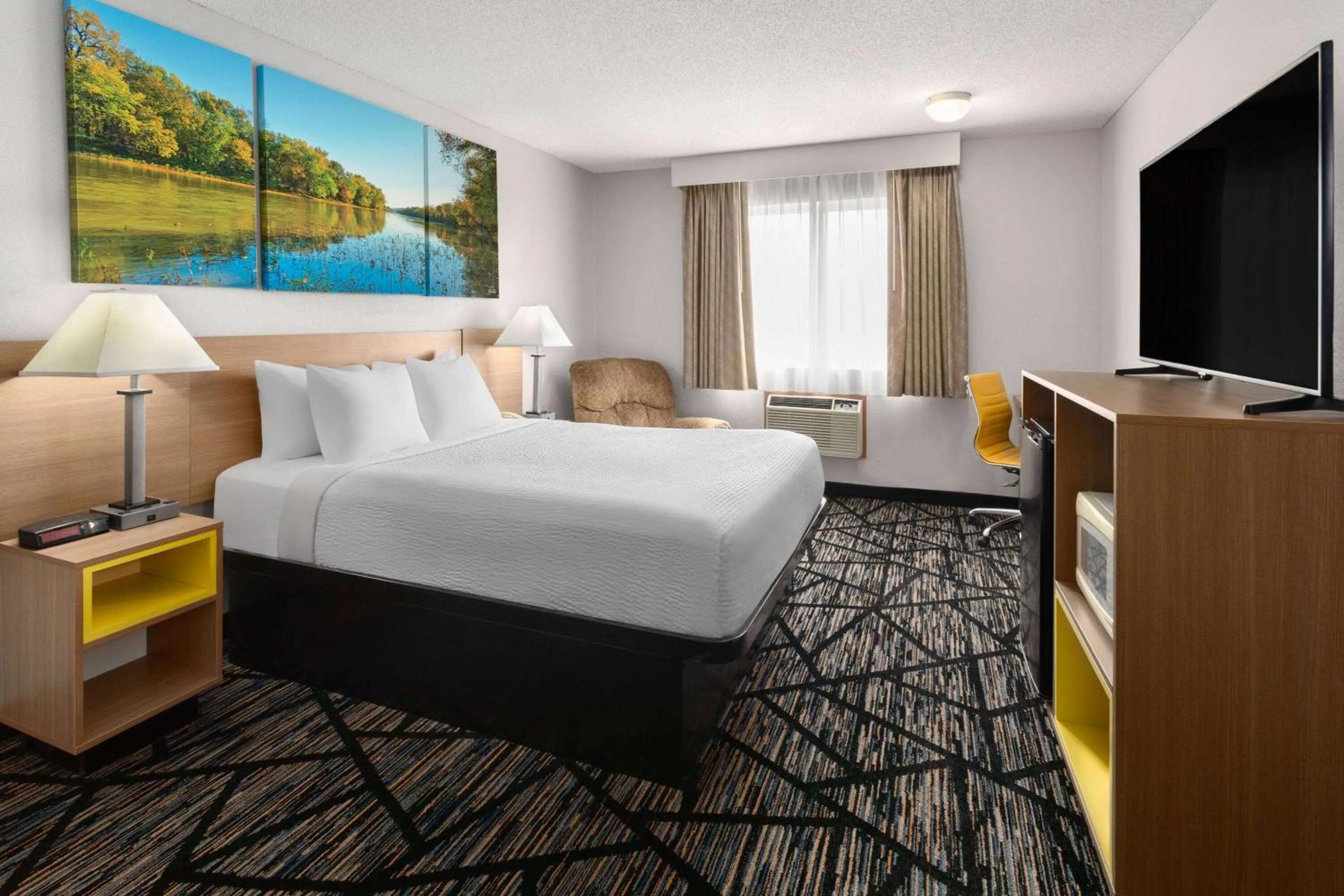 Queen Room - Disability Access/Non-Smoking in Days Inn by Wyndham Ogallala