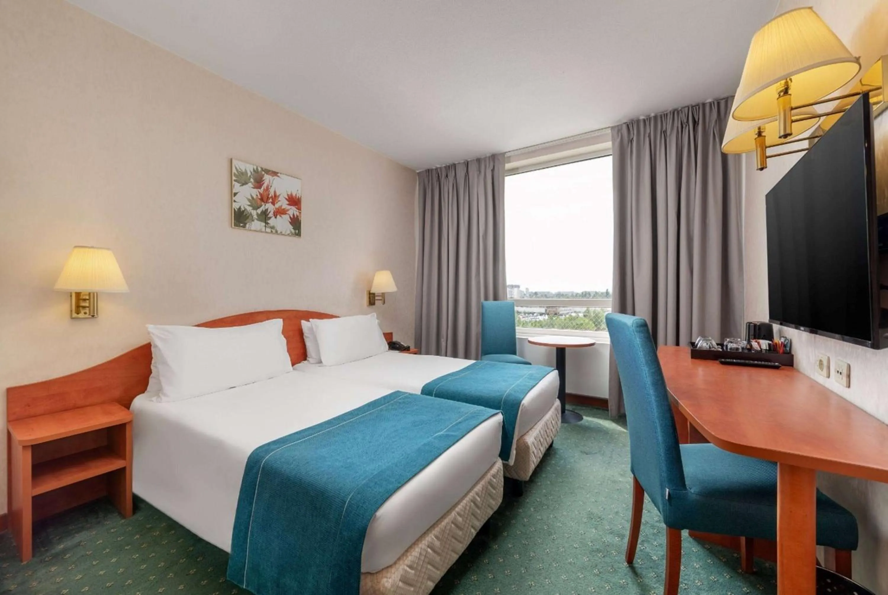 TWIN ROOM WITH TWO TWIN BEDS, NON-SMOKING - single occupancy in Ramada by Wyndham Bucharest Parc Hotel