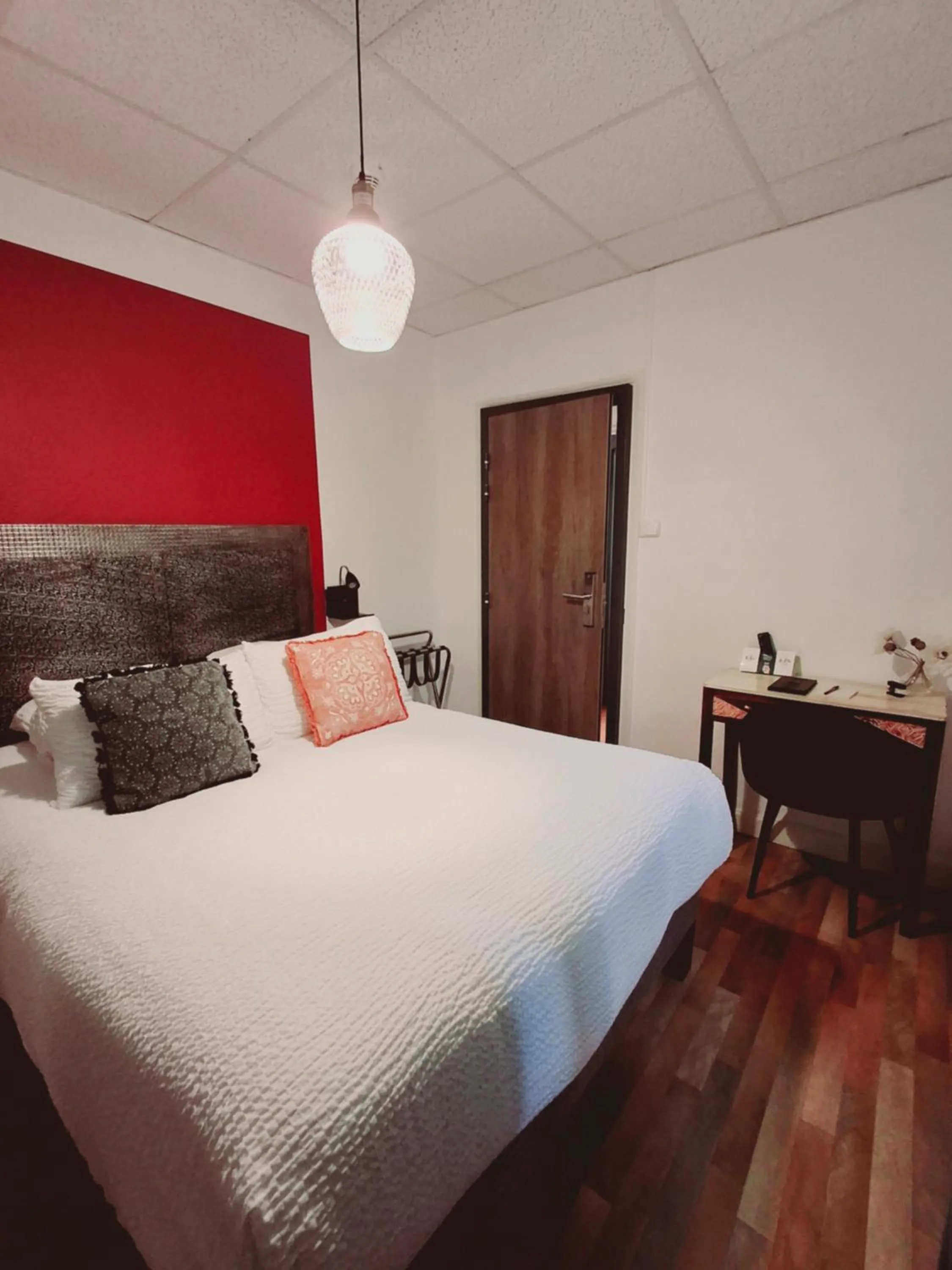 Standard Double Room in Logis Hôtel Restaurant La Brasserie