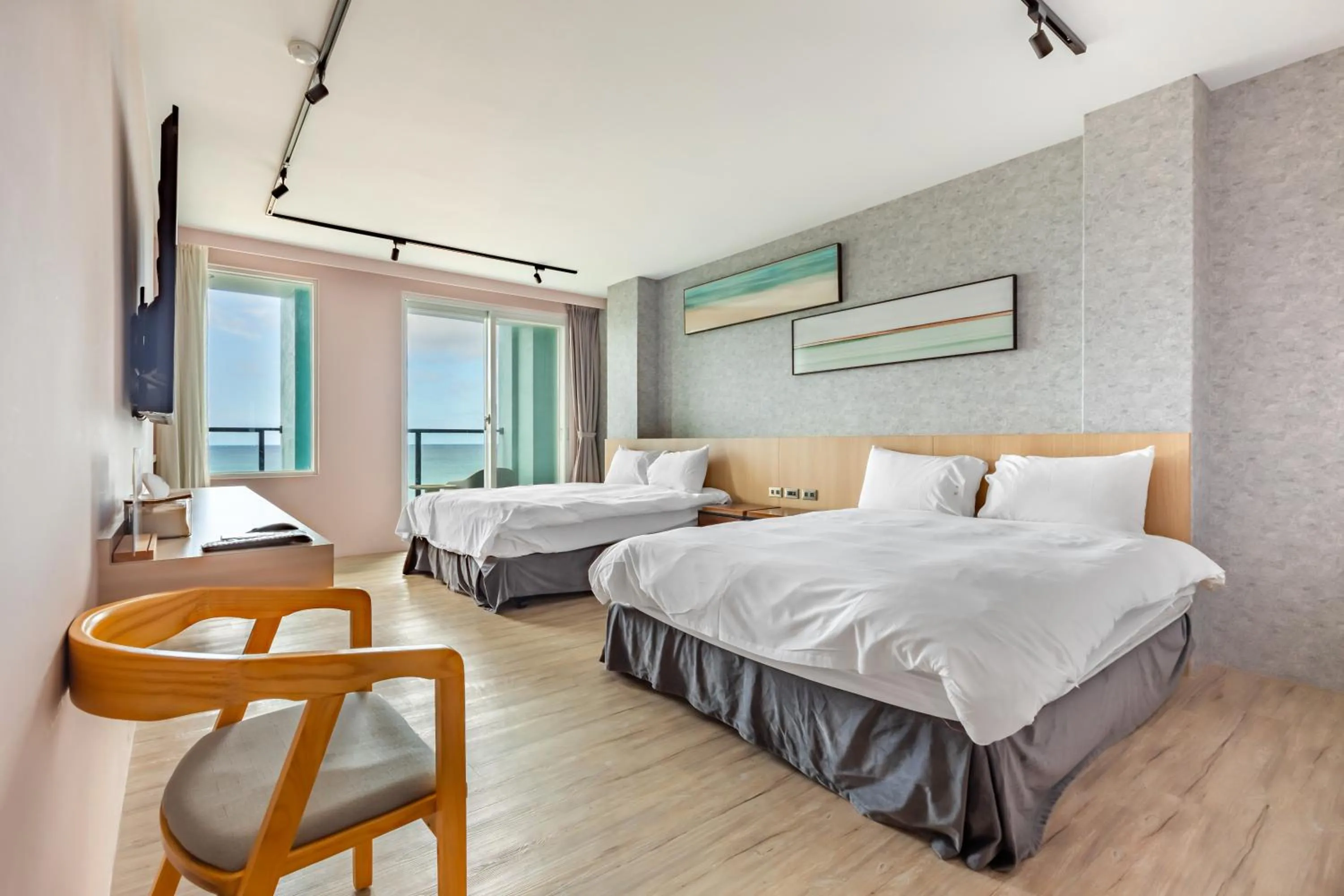 Quadruple Room with Sea View in Jhai Wu