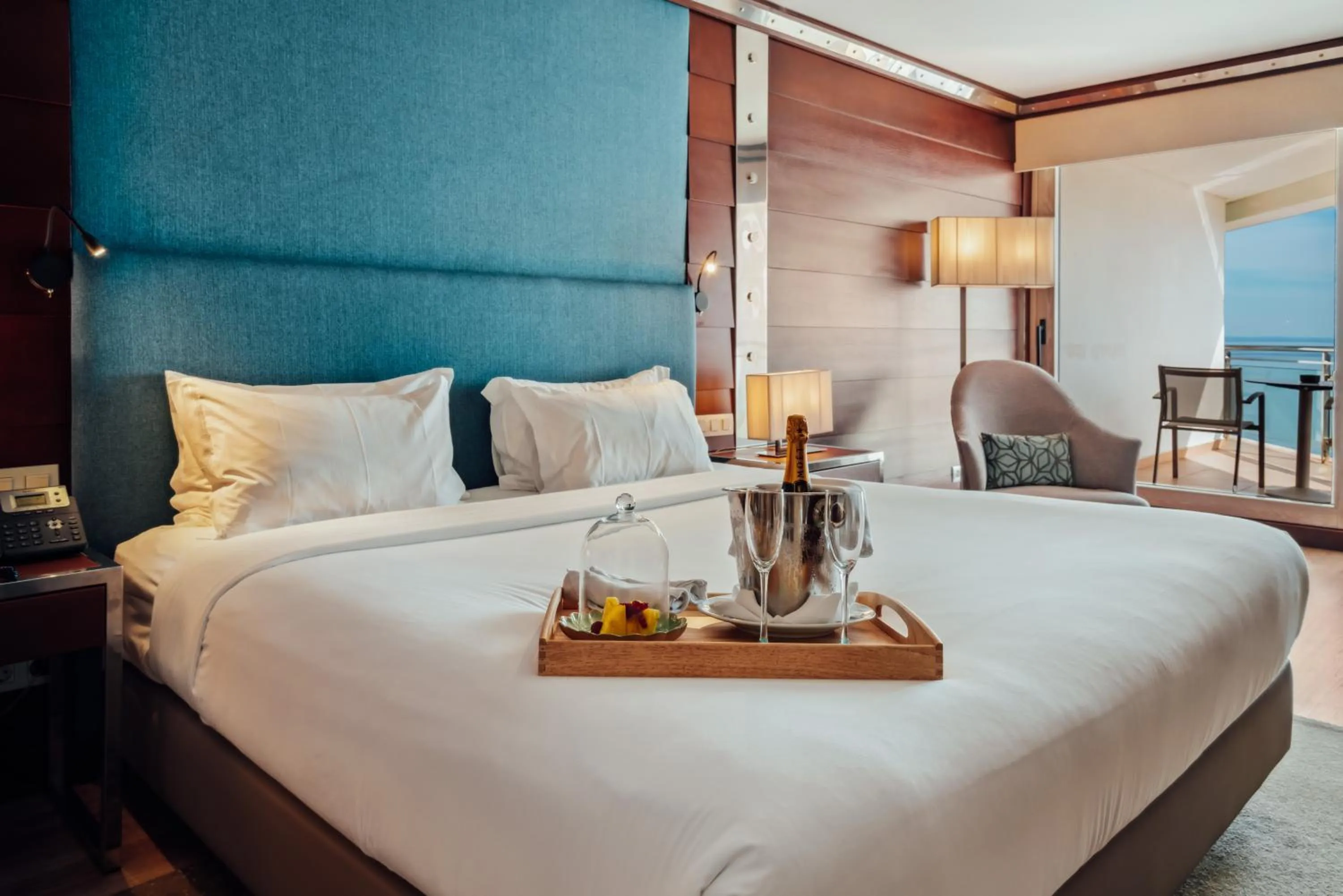 Ocean view Suite in Sesimbra Oceanfront Hotel - Preferred Hotels and Resorts