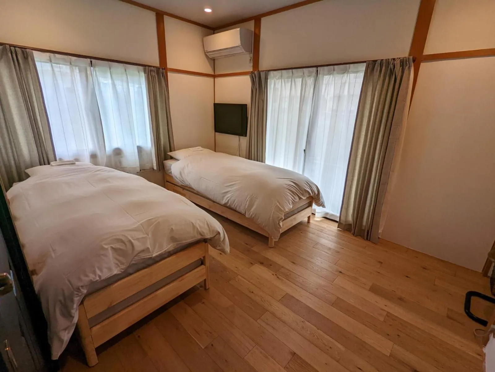 Standard Twin Room in Brücke Arima KOBE