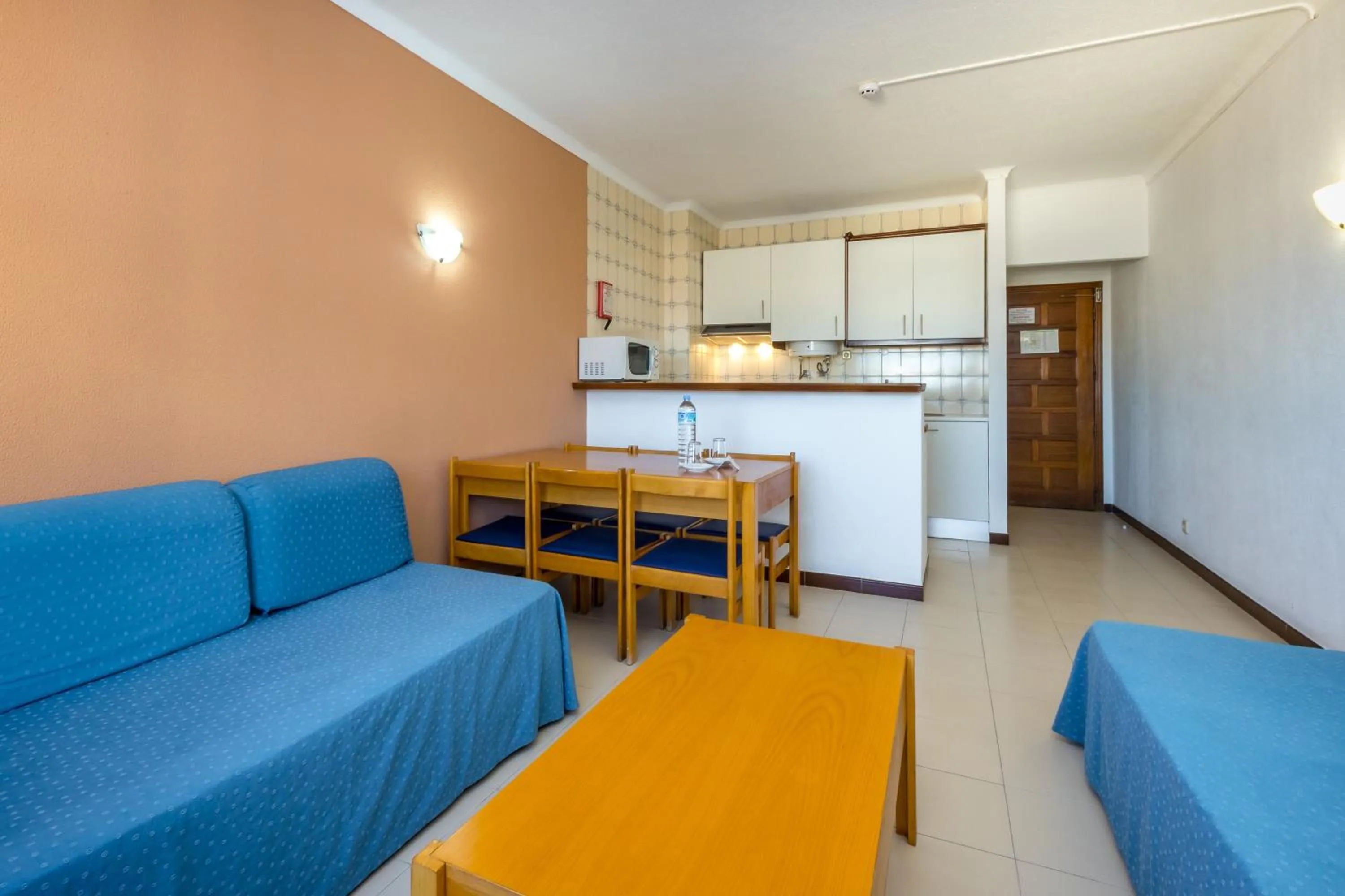 Two-Bedroom Apartment in Janelas do Mar Apartamentos Turisticos