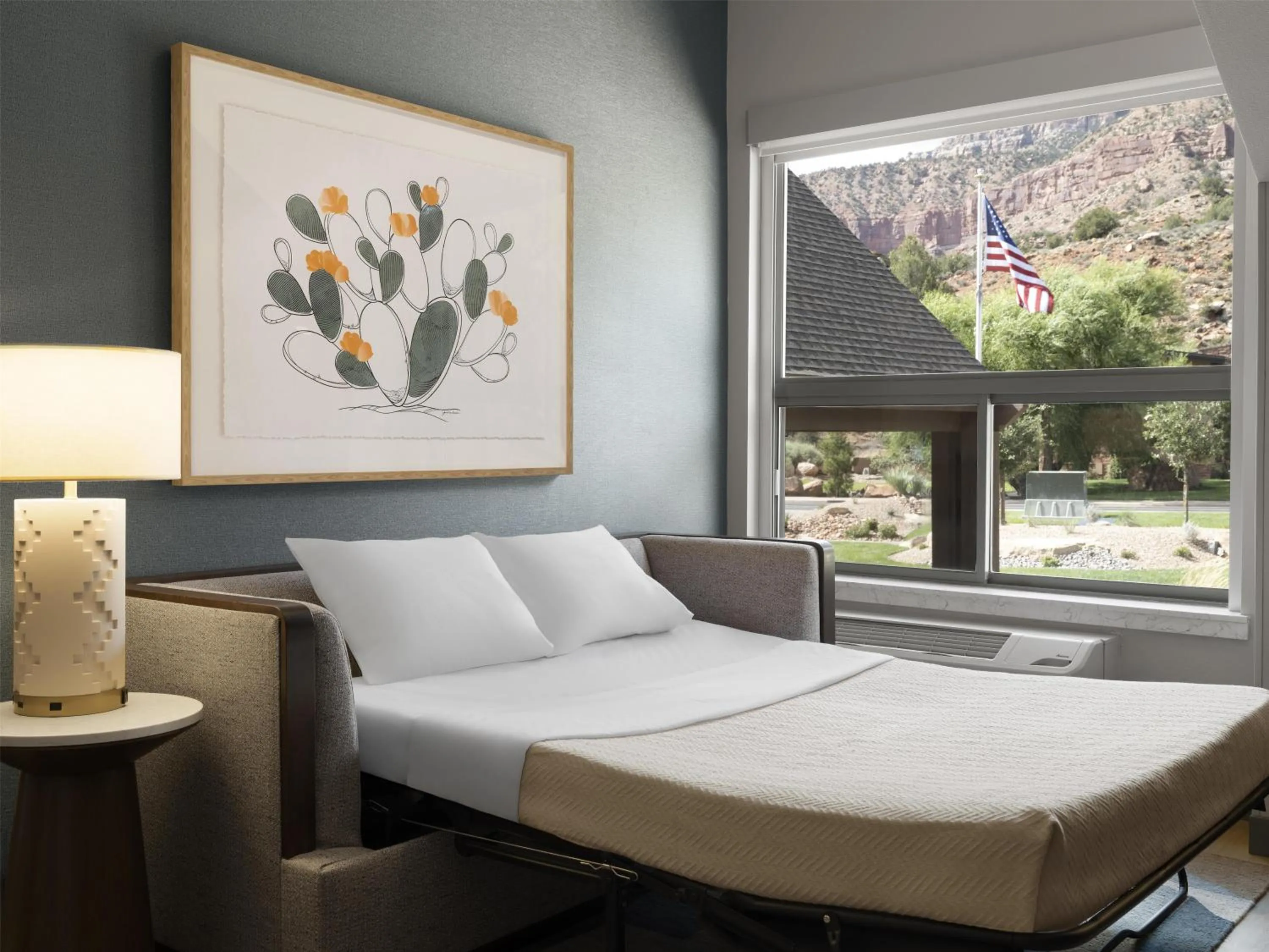 King Room with Sofa Bed and Accessible Tub in Hyatt Place Springdale - Zion National Park
