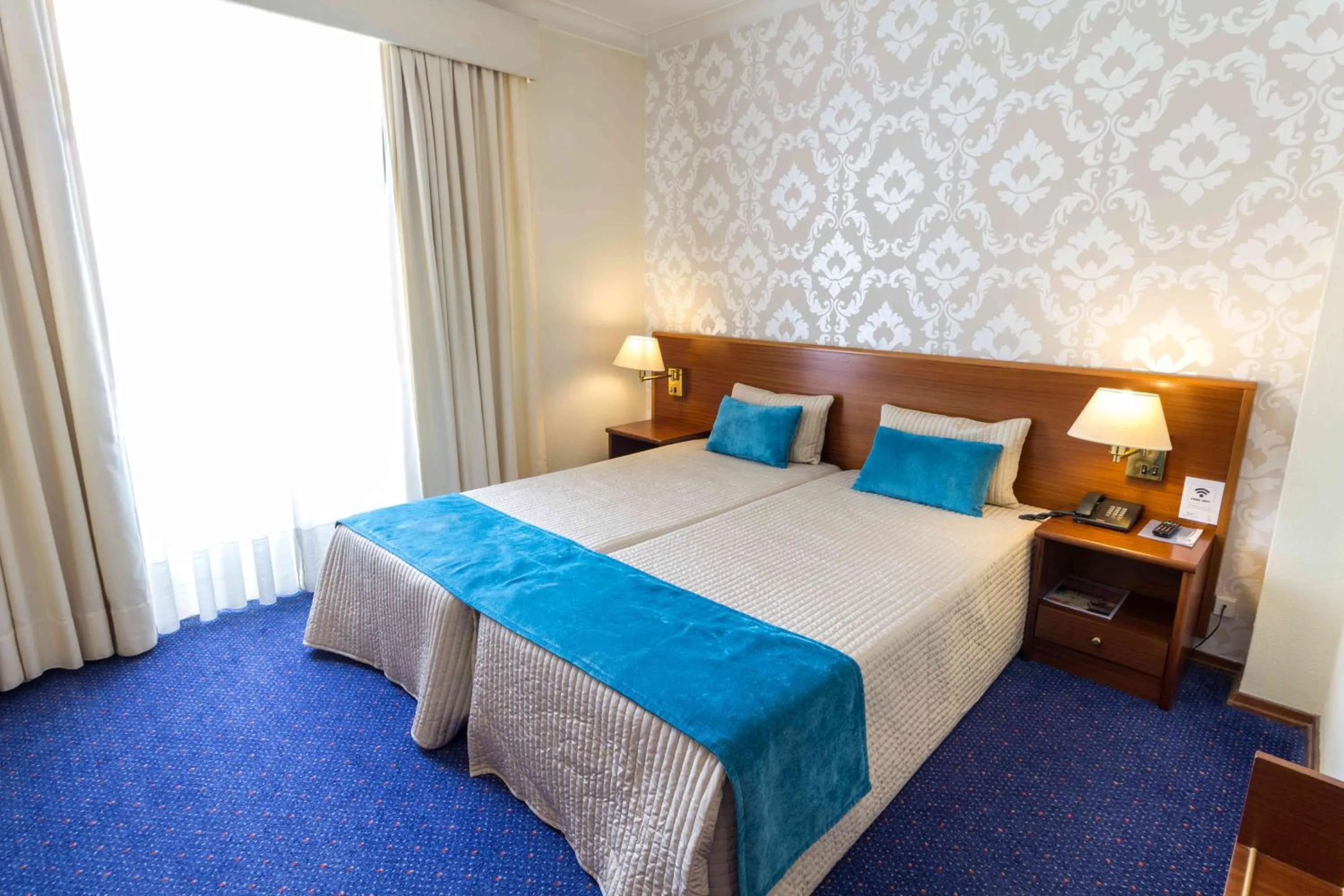 Twin Room in Hotel Eurosol Gouveia