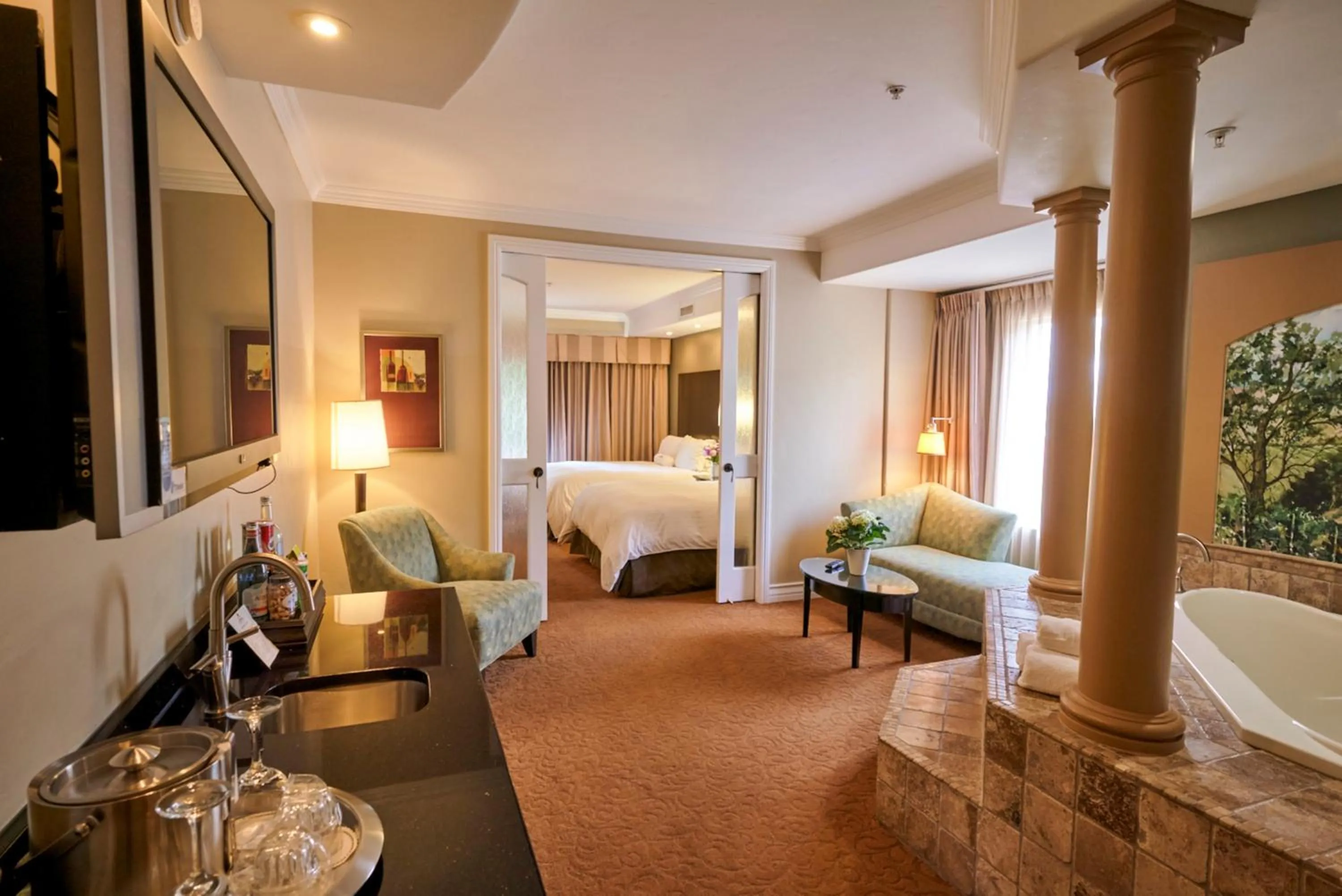 One-Bedroom Suite in Bellasera Hotel & Suites Paso Robles, Tapestry by Hilton