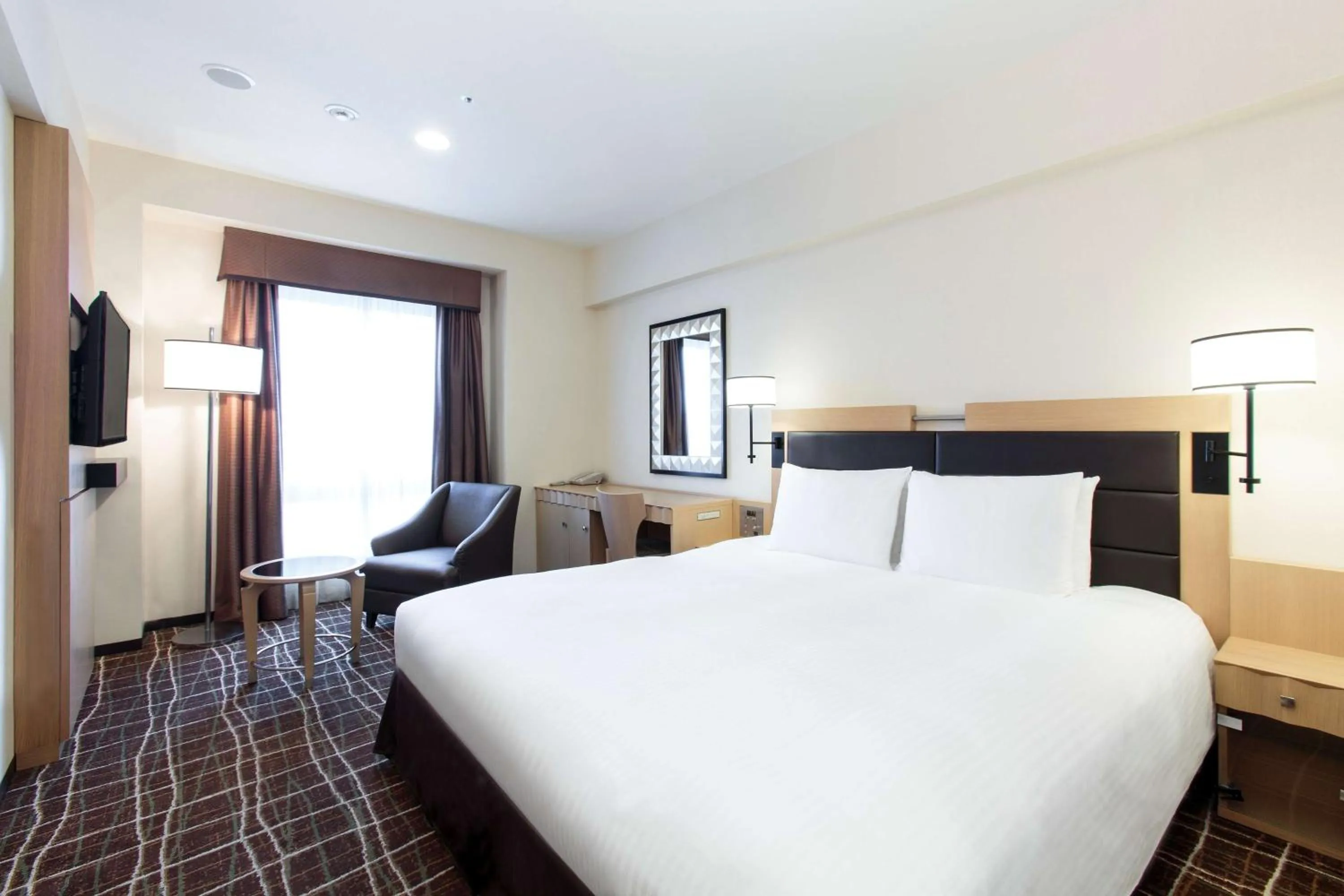 Deluxe King Room in DoubleTree by Hilton Naha