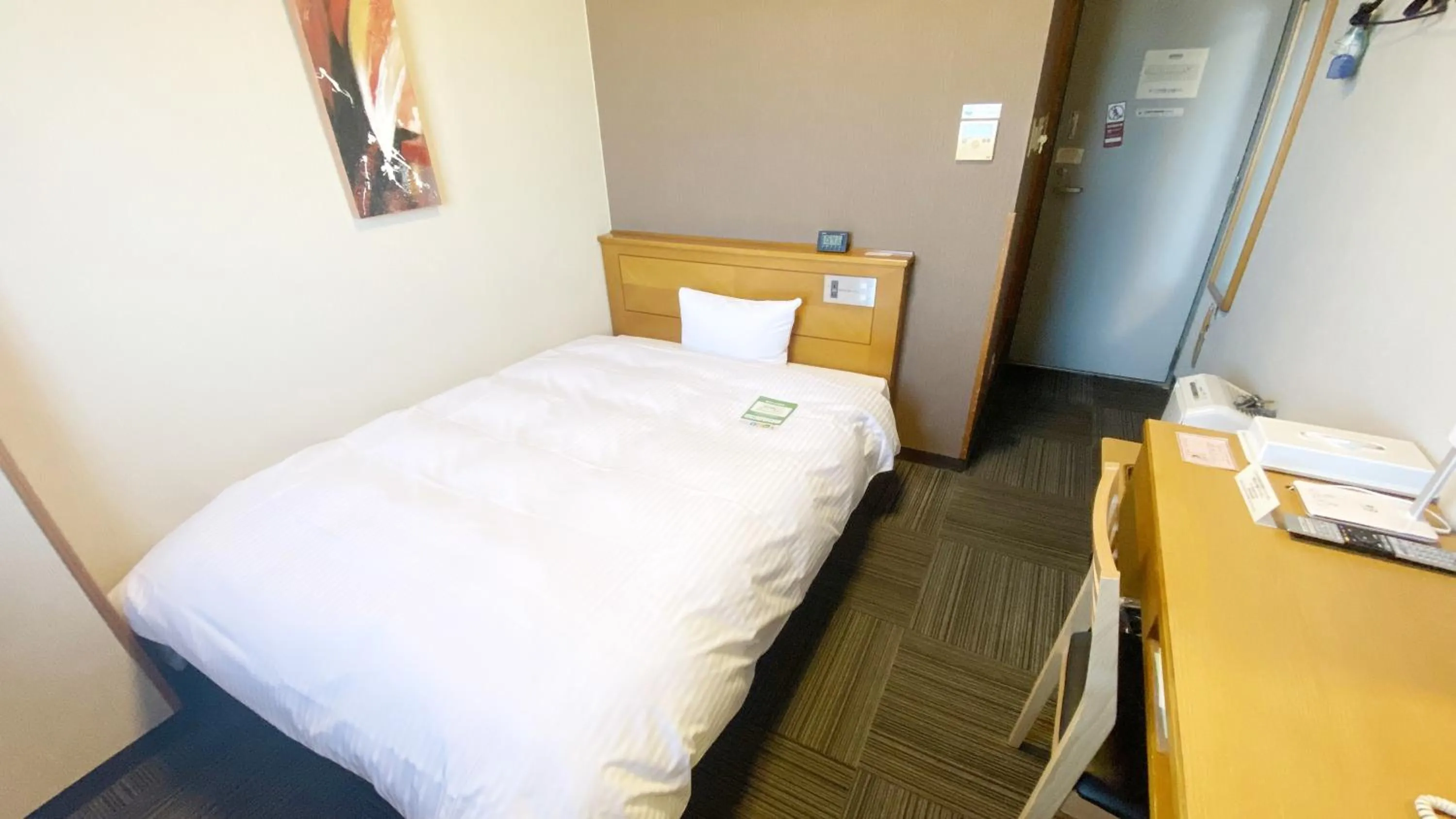 Single Room - single occupancy - Non-Smoking in Hotel Route-Inn Yokkaichi