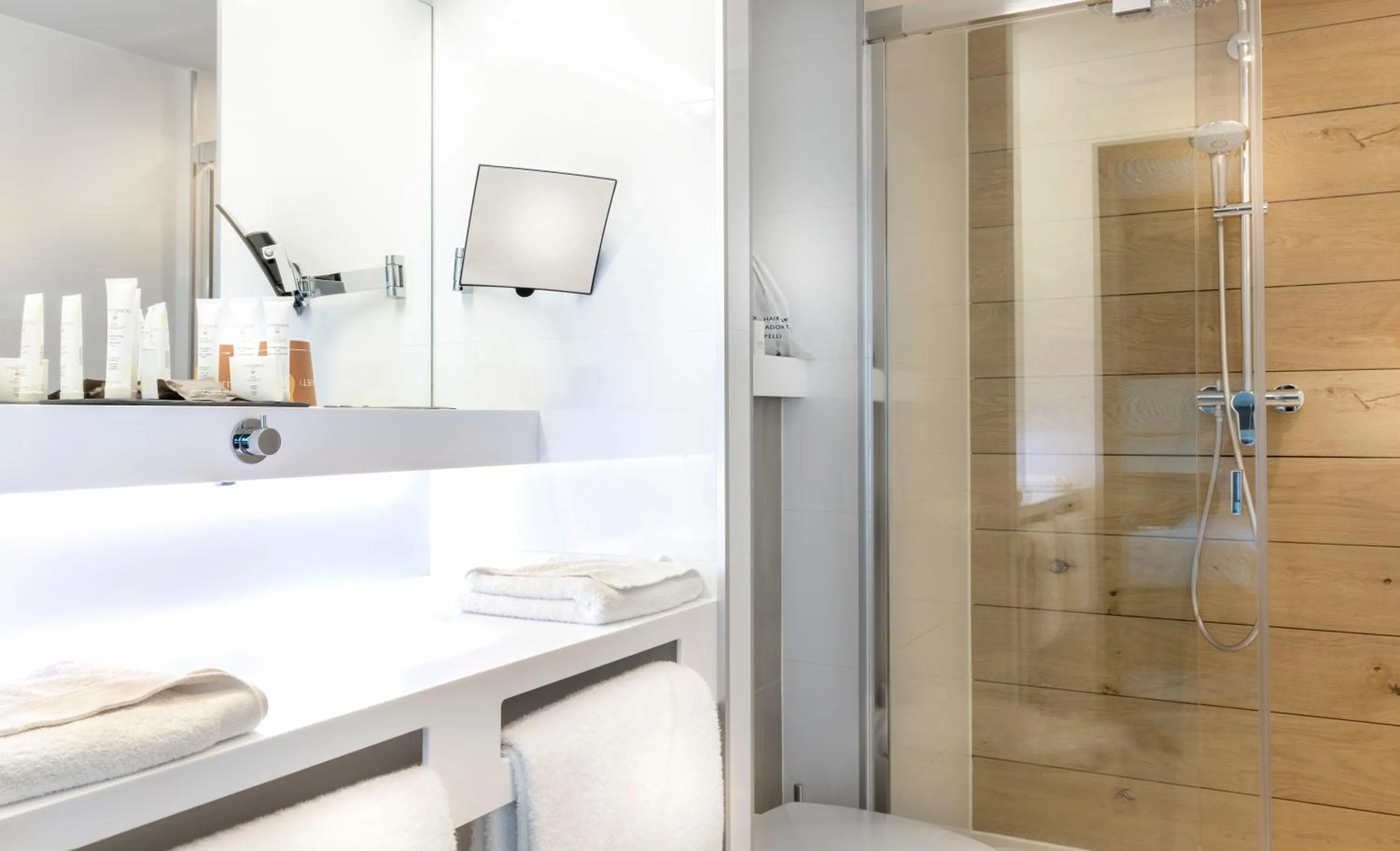 Standard Double Room in Hôtel B55