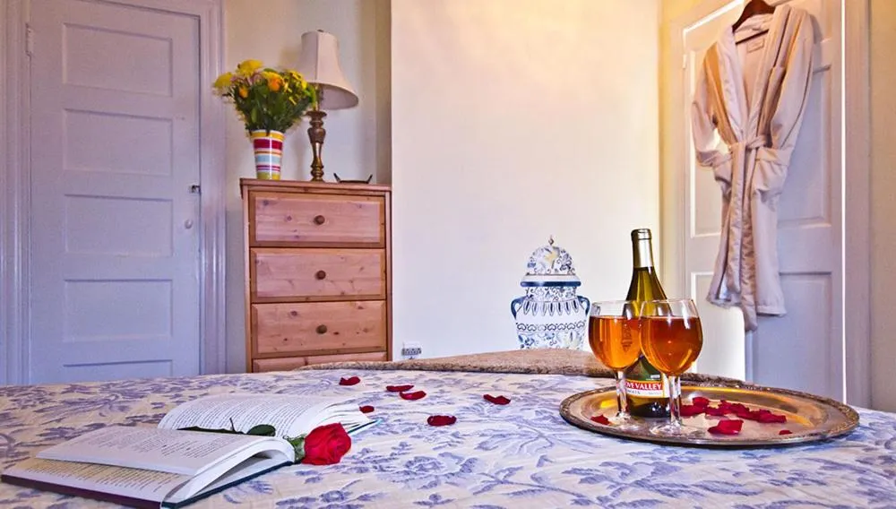 Queen Room with Spa Bath in Elk Forge Bed and Breakfast