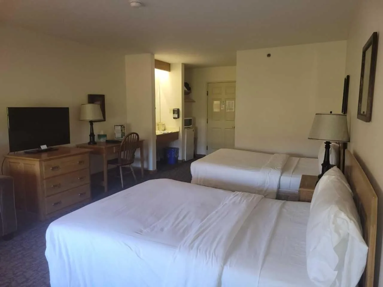 Double Room with Two Double Beds - Non-Smoking in Brook Pointe Resort