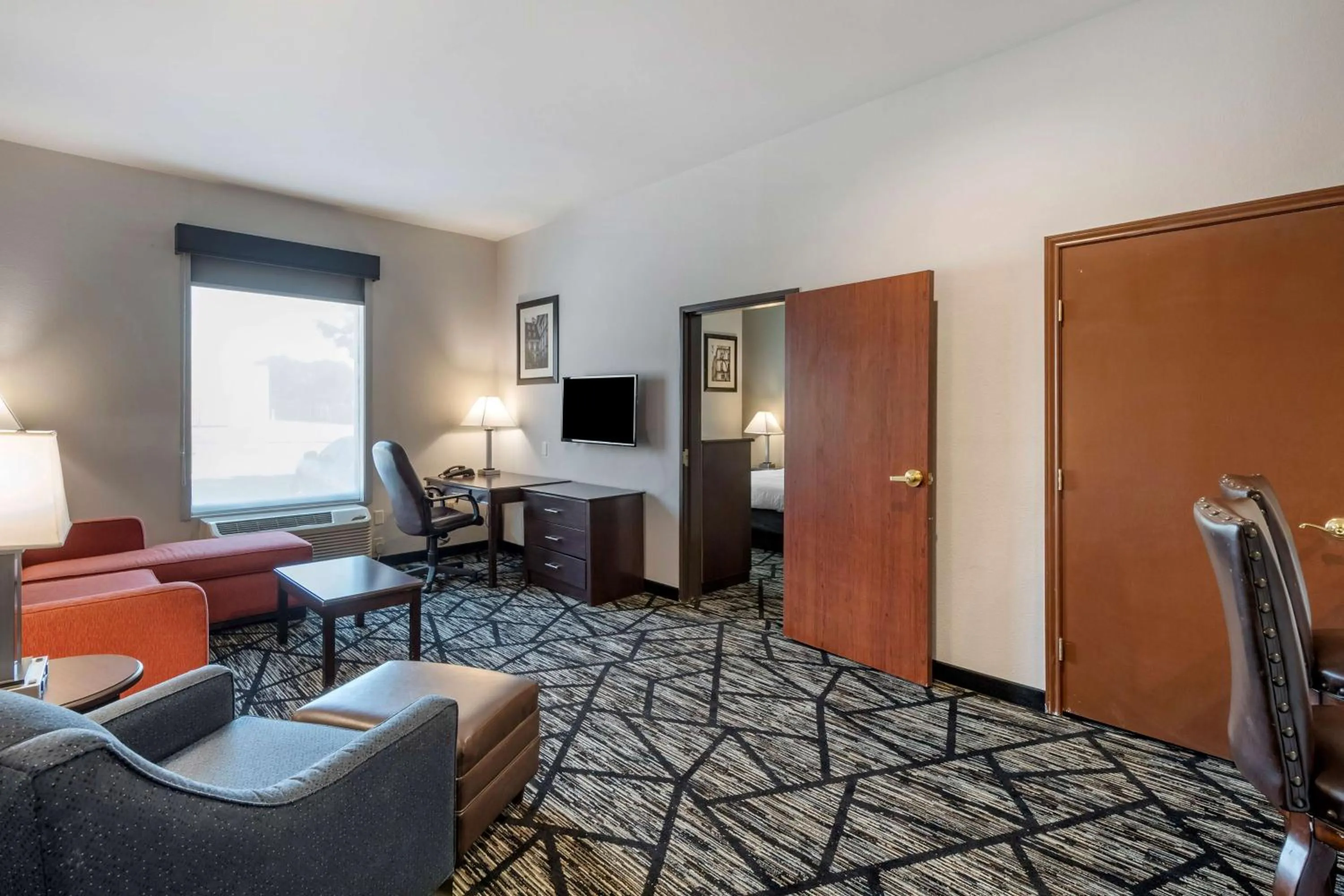 King Suite with Bath Tub - Disability Access/Non-Smoking  in Best Western Plus McKinney Inn and Suites