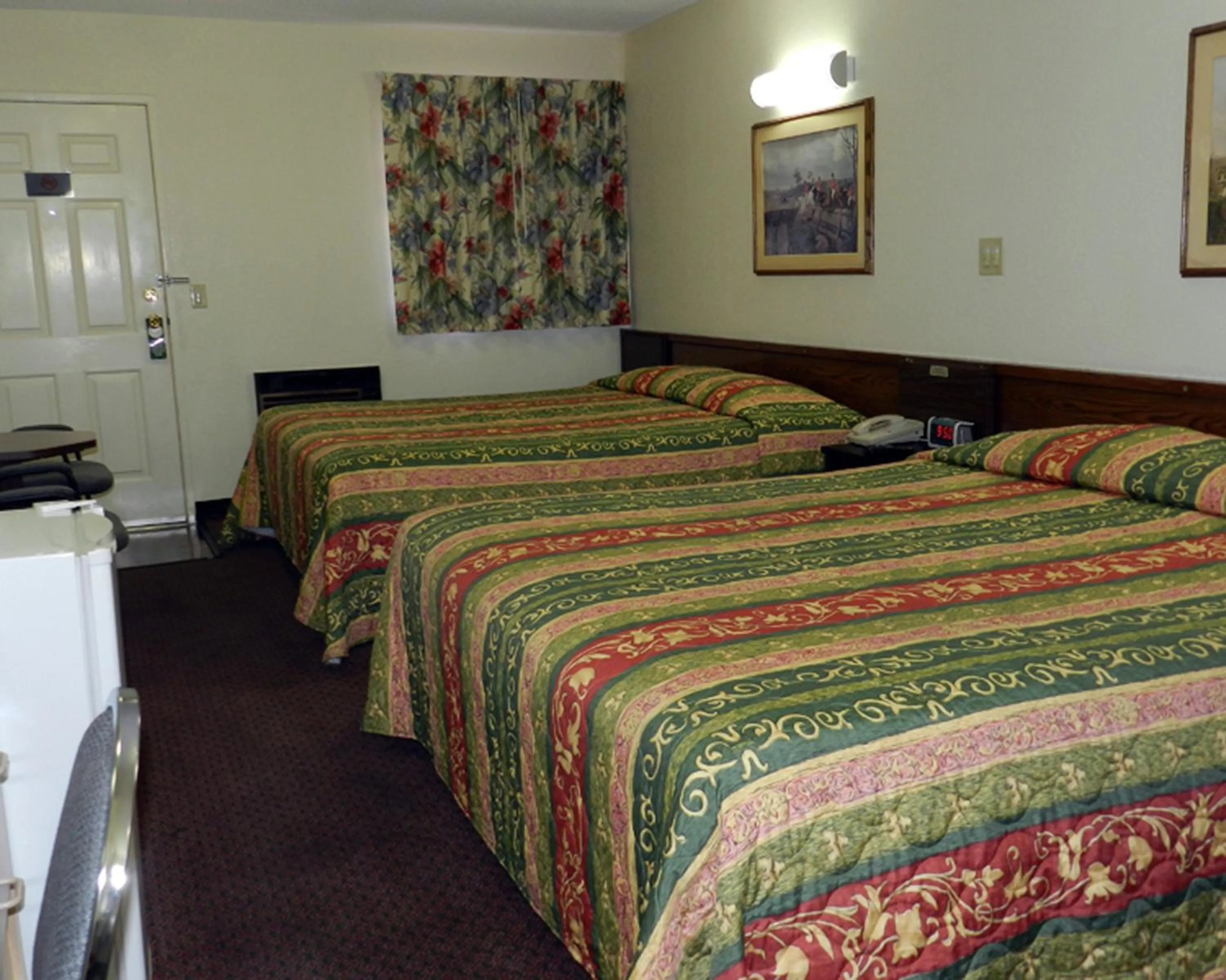 King Room with Two King Beds - Non-Smoking in High Desert Motel Joshua Tree National Park